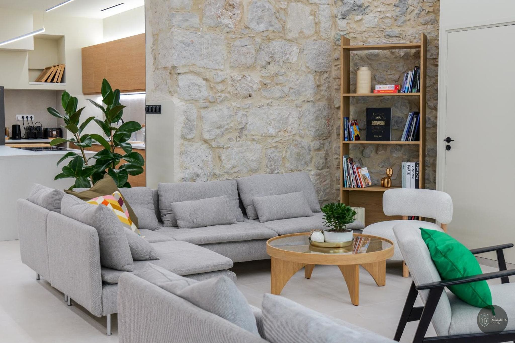 Espace intérieur du lieu Hub Business Center à Evry en Île-de-France