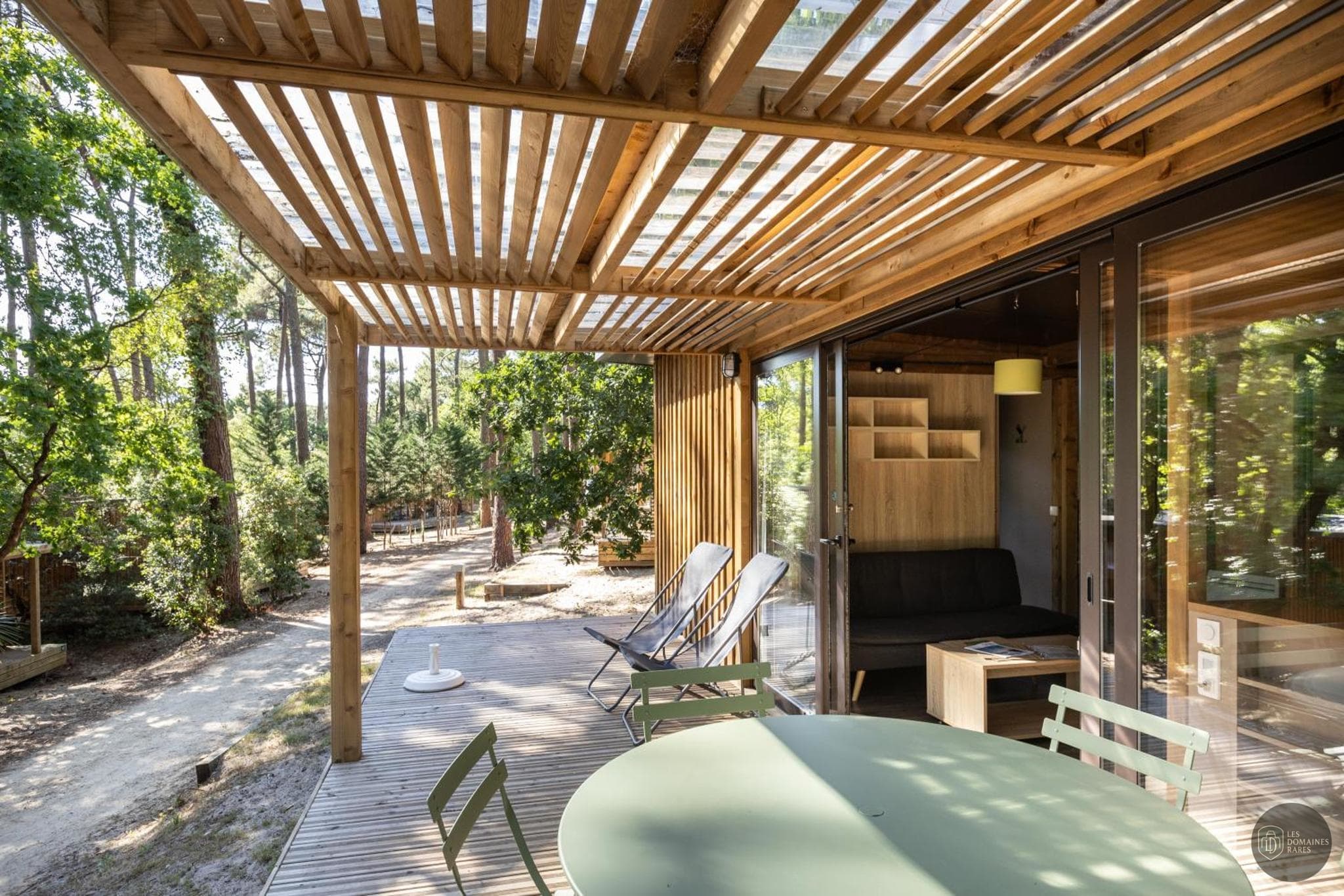Vue extérieure du lieu Huttopia Arcachon en Nouvelle-Aquitaine