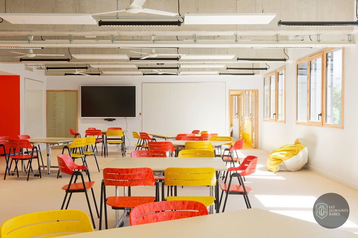 Salle de réunion 5 de l'auberge I-Factory à Villeurbanne en Auvergne-Rhône-Alpes
