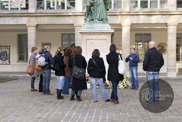 Vue extérieure du lieu INJS à Paris en Île-de-France