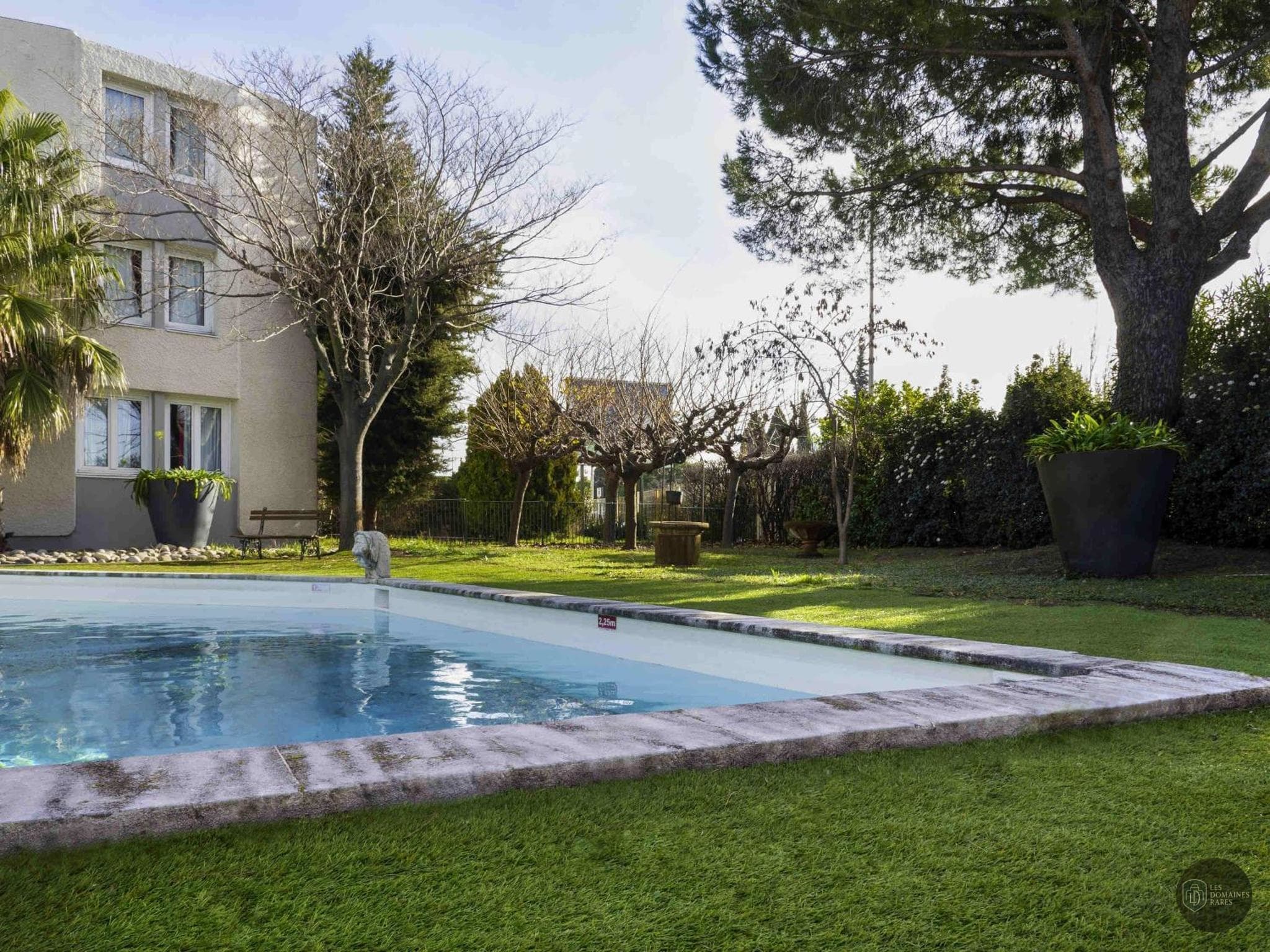 Piscine et activités de l'hôtel Ibis Arles à Arles en Provence-Alpes-Côte d'Azur