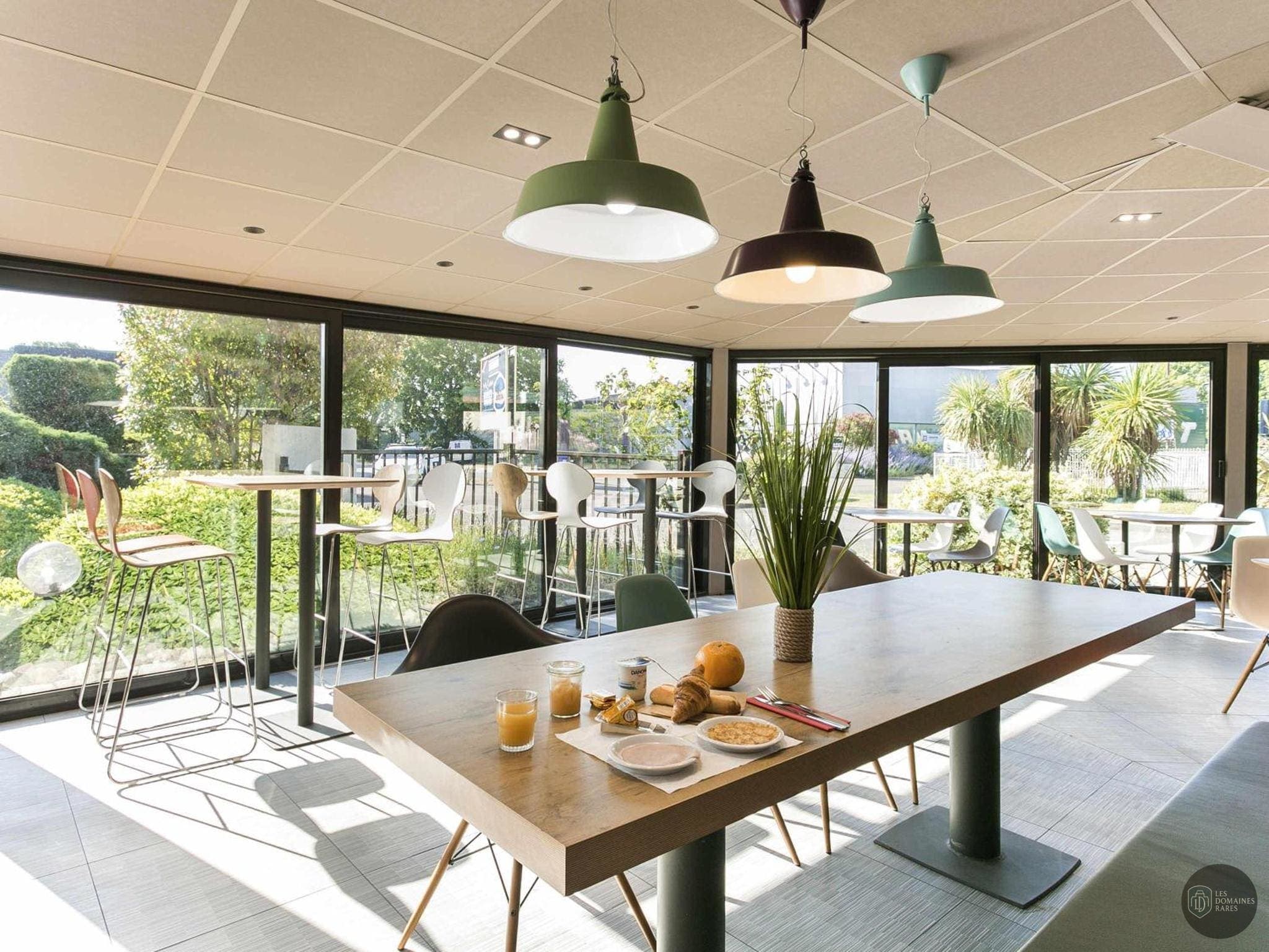 Vue extérieure de l'hôtel Ibis Avignon Sud en Provence-Alpes-Côte d'Azur