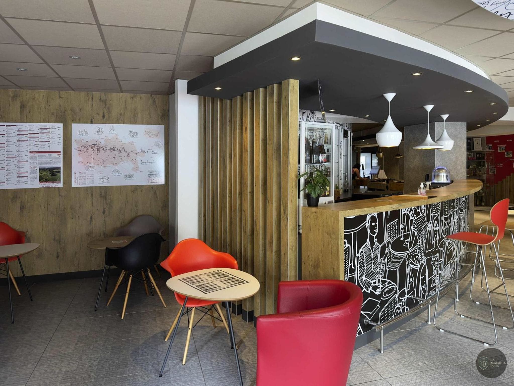 Espace intérieur de l'hôtel Ibis Cahors en Occitanie