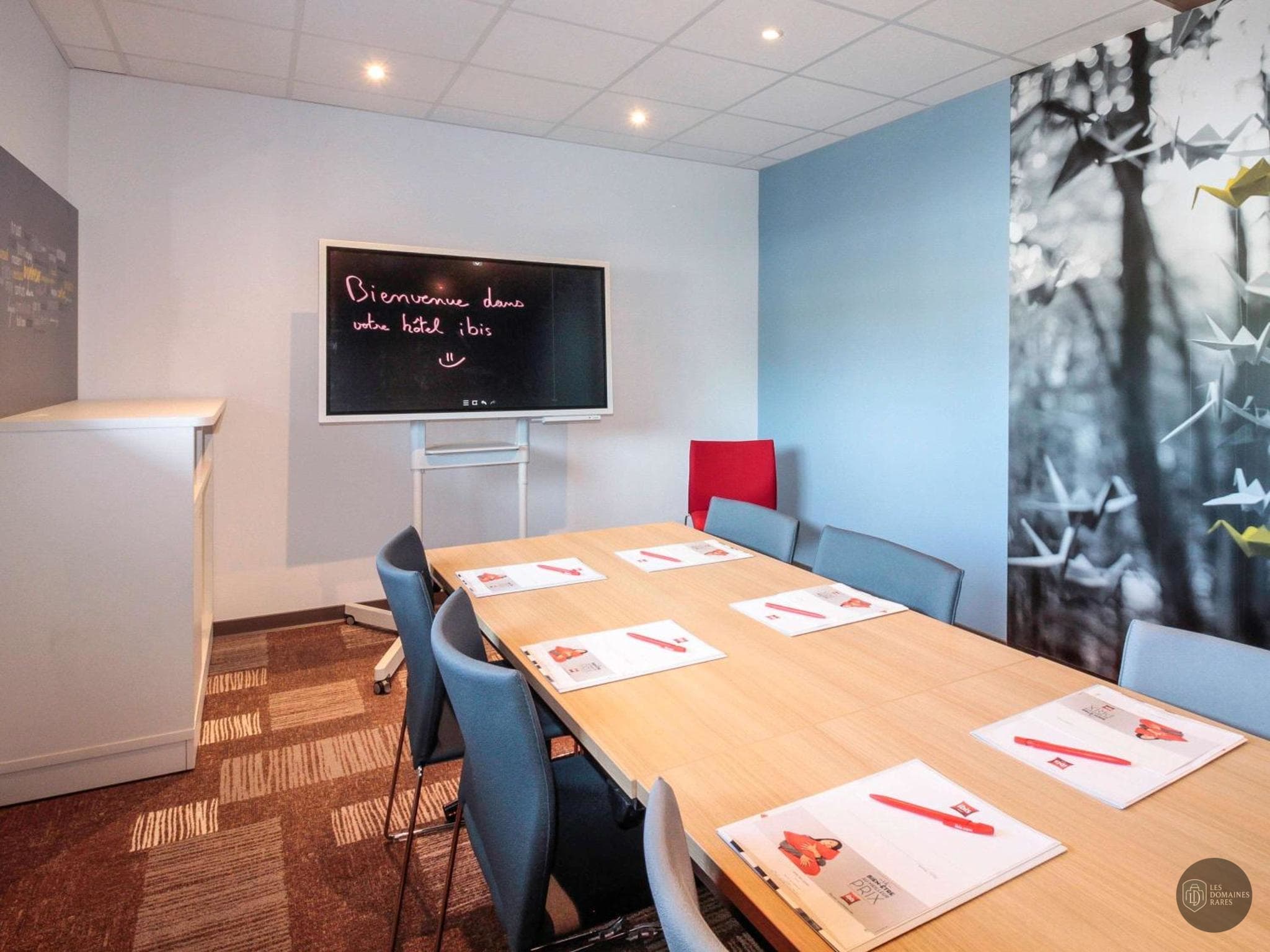 Salle de réunion 1 de l'hôtel Ibis Cahors en Occitanie