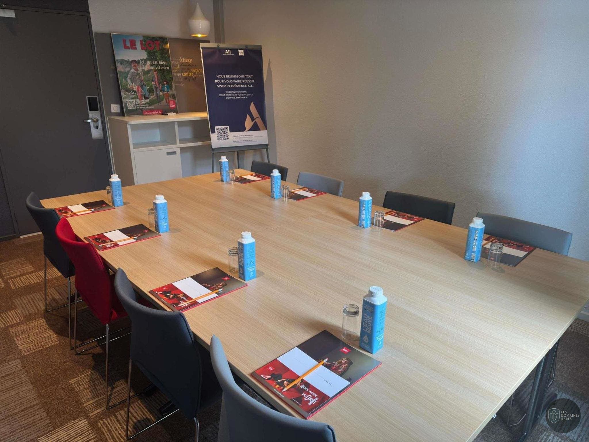 Salle de réunion 3 de l'hôtel Ibis Cahors en Occitanie