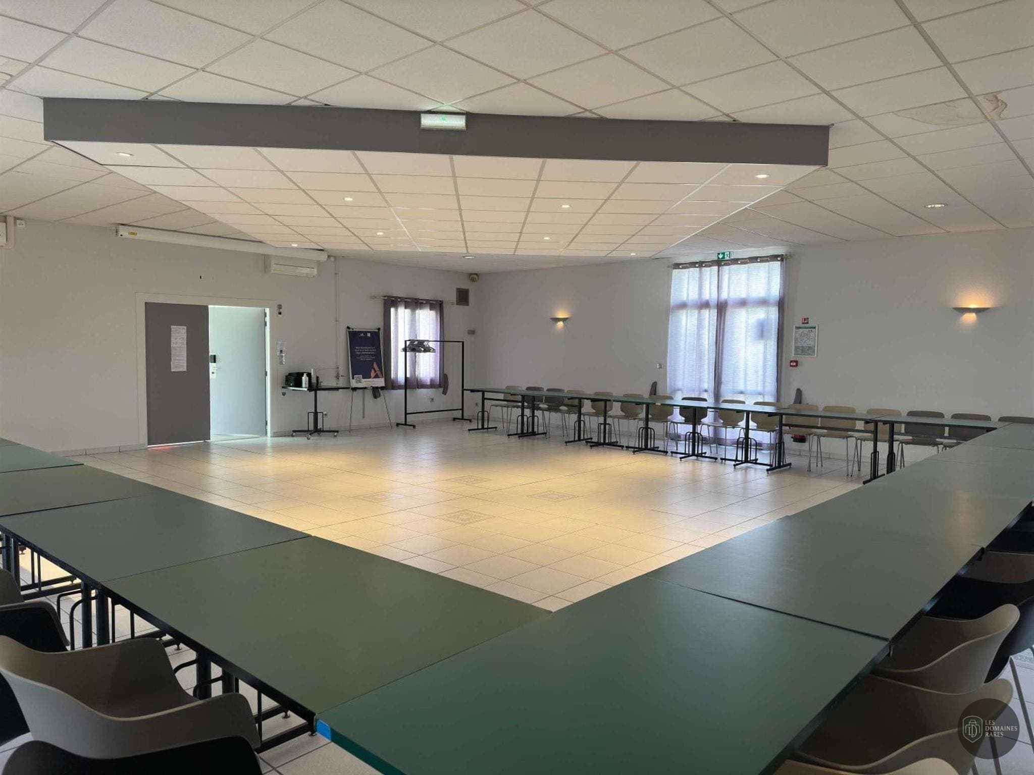 Salle de réunion 5 de l'hôtel Ibis Cahors en Occitanie
