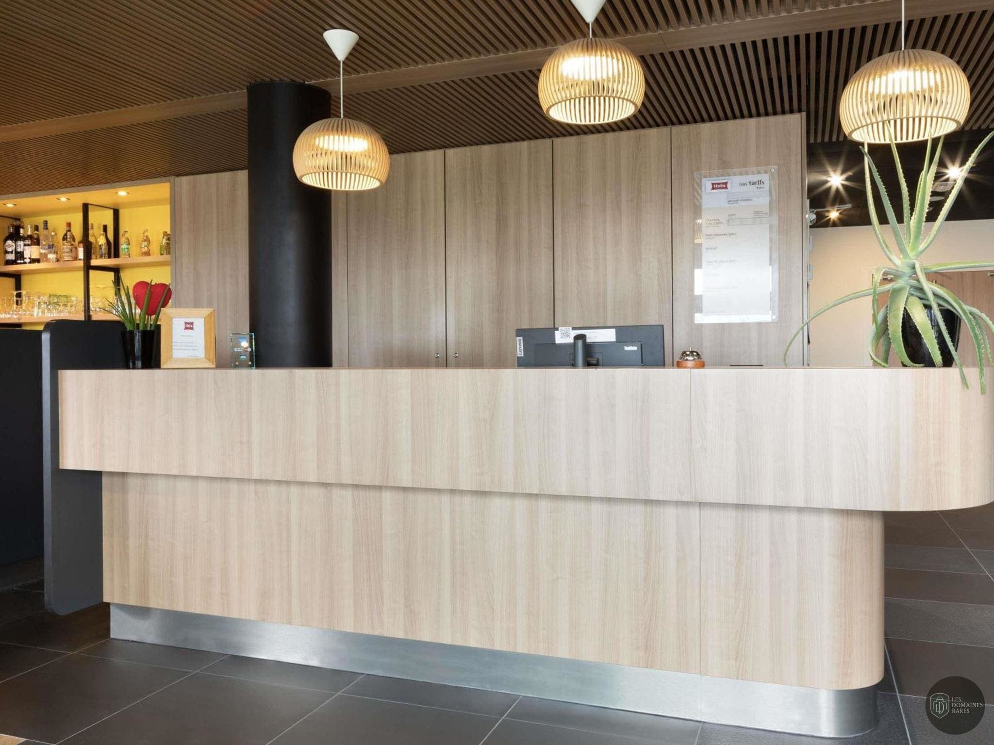 Vue extérieure de l'hôtel Ibis Douai Dechy à Dechy en Hauts-de-France
