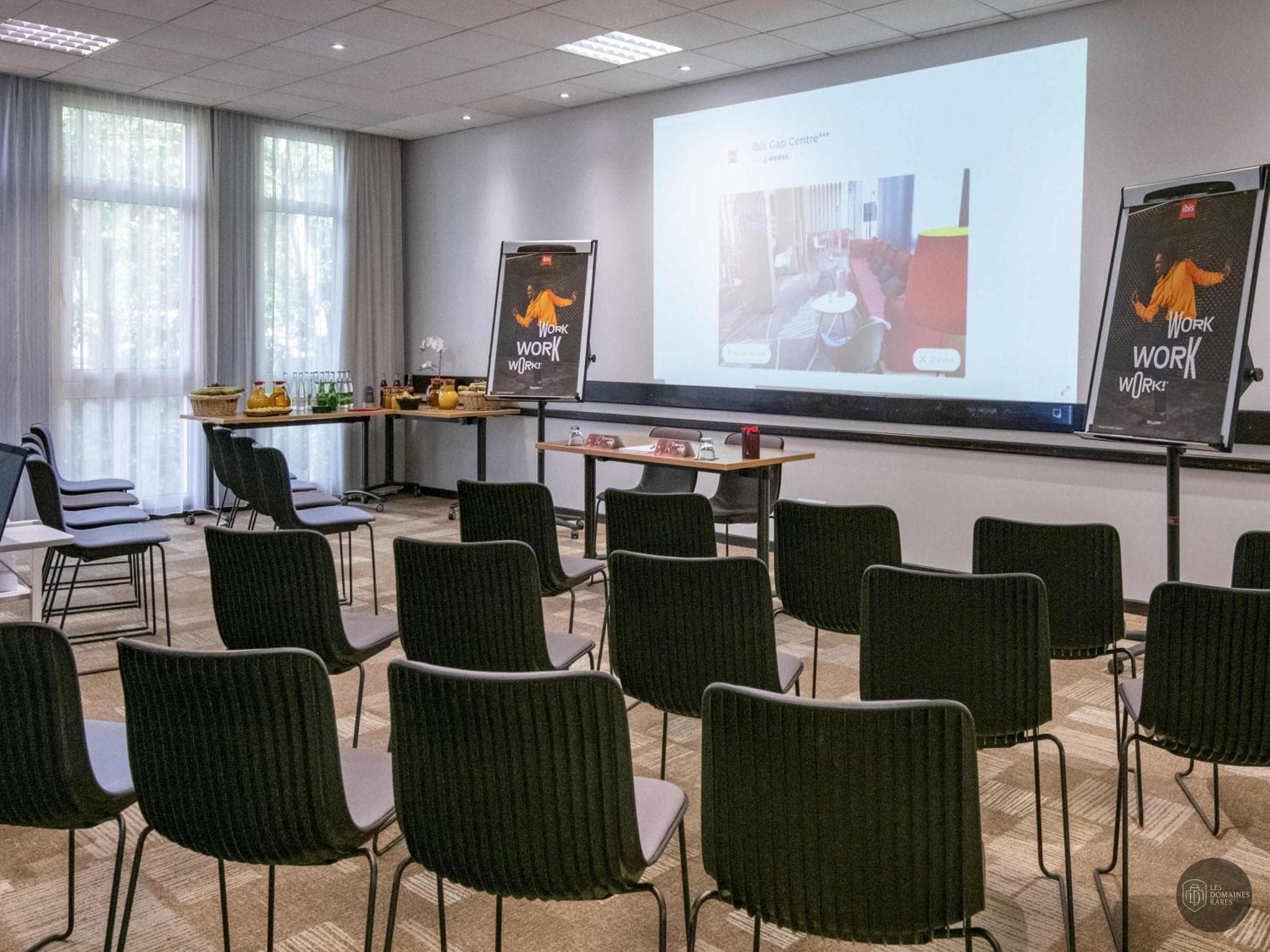 Salle de réunion 1 de l'hôtel Ibis Gap Centre à Gap en Provence-Alpes-Côte d'Azur
