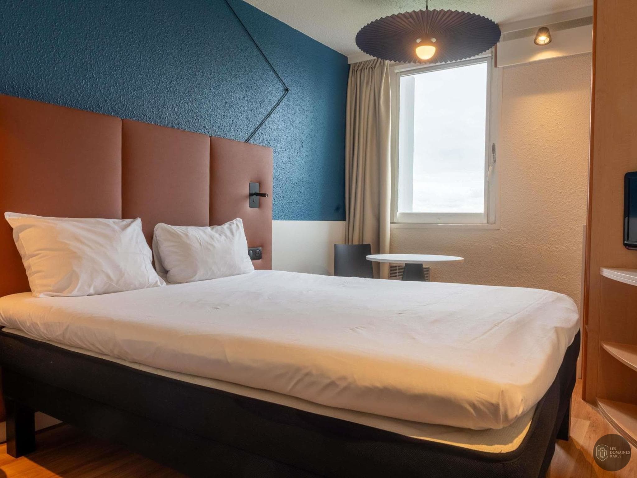Vue extérieure de l'hôtel Ibis Lyon Est Bron en Auvergne-Rhône-Alpes