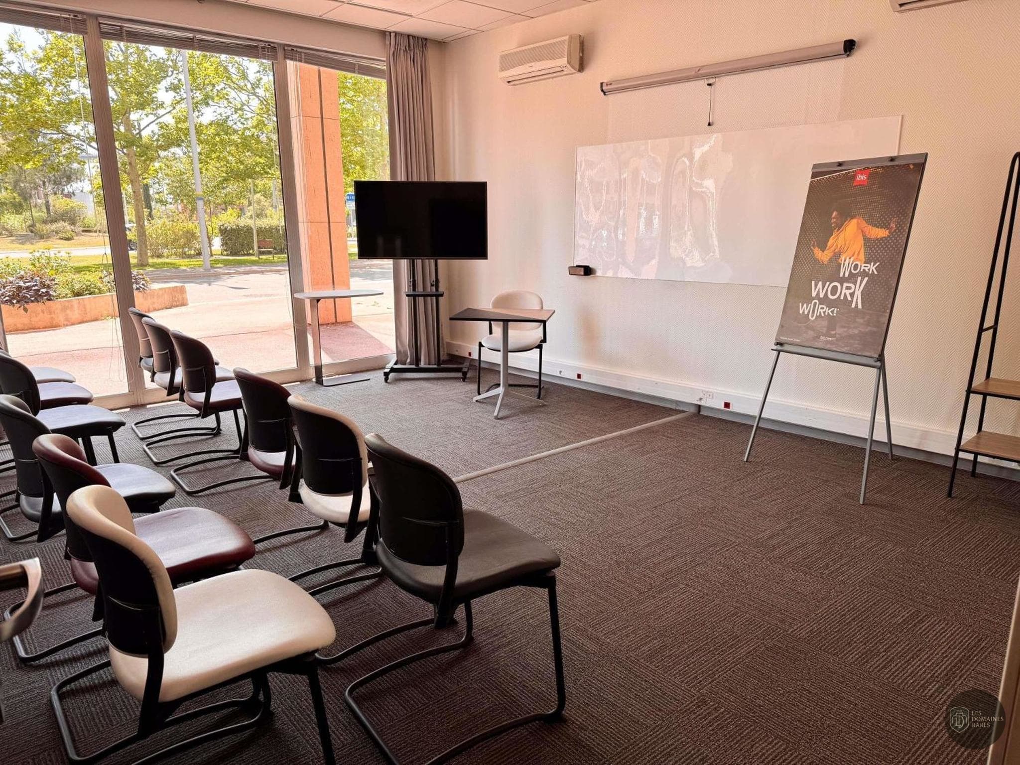 Salle de réunion 1 de l'hôtel Ibis Martigues à Martigues en Provence-Alpes-Côte d'Azur