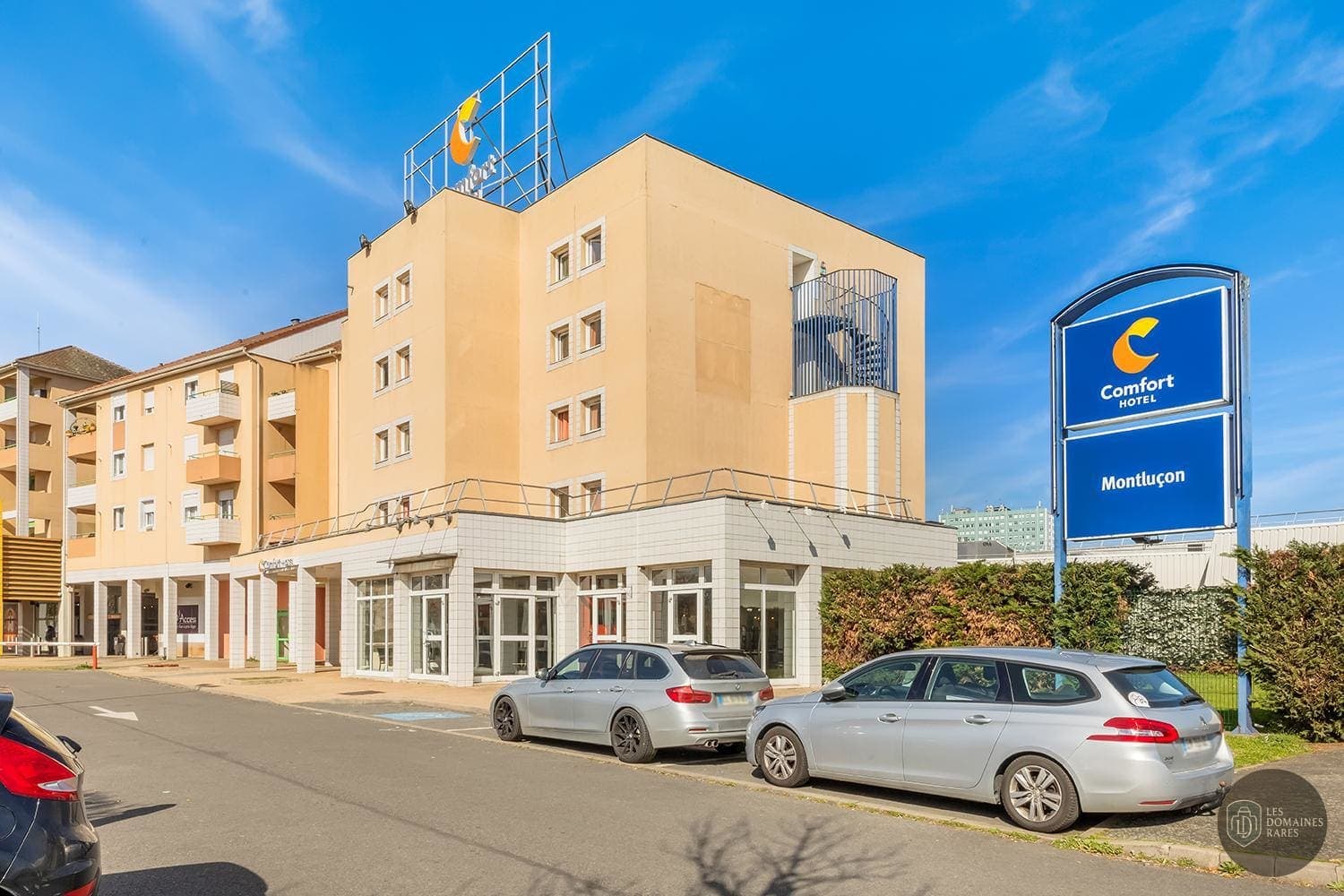 Ibis Montluçon — Extérieur