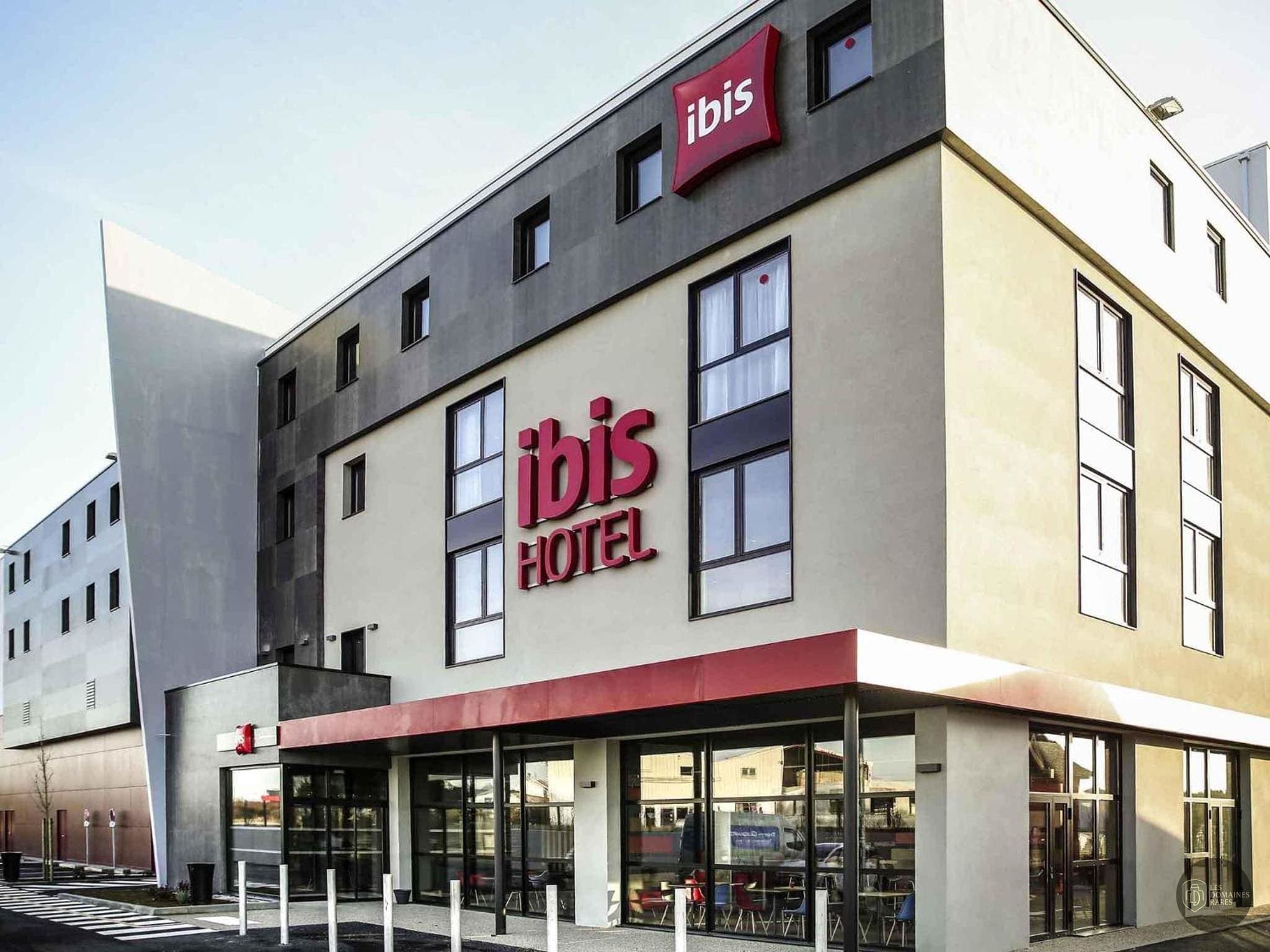 Vue de l'hôtel Ibis Niort Est Mendes France à Niort en Nouvelle-Aquitaine
