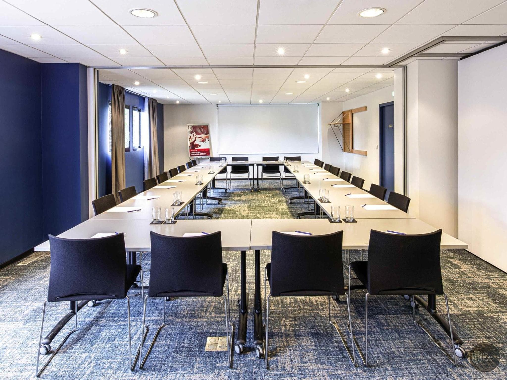 Salle de réunion 5 de l'hôtel Ibis Quimperle en Bretagne