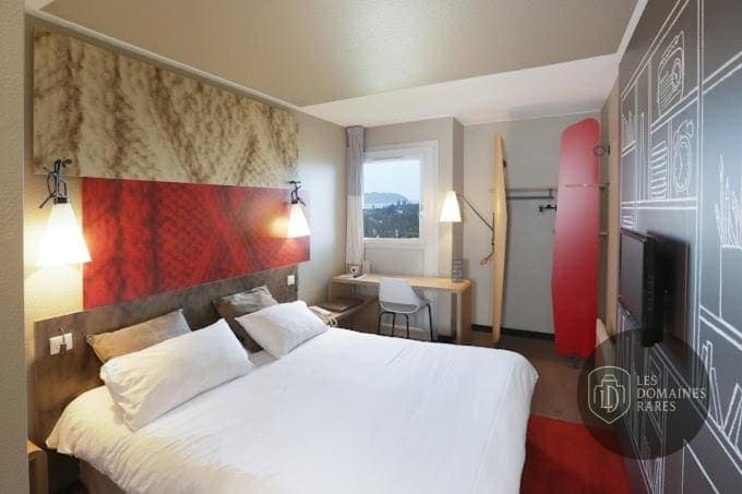 Chambre de l'hôtel Ibis Saint Brieuc Yffiniac à Yffiniac en Bretagne