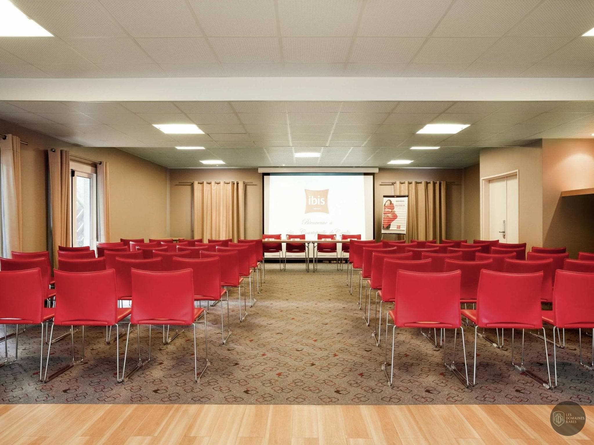 Salle de réunion 3 de l'hôtel Ibis Senlis à Senlis en Hauts-de-France