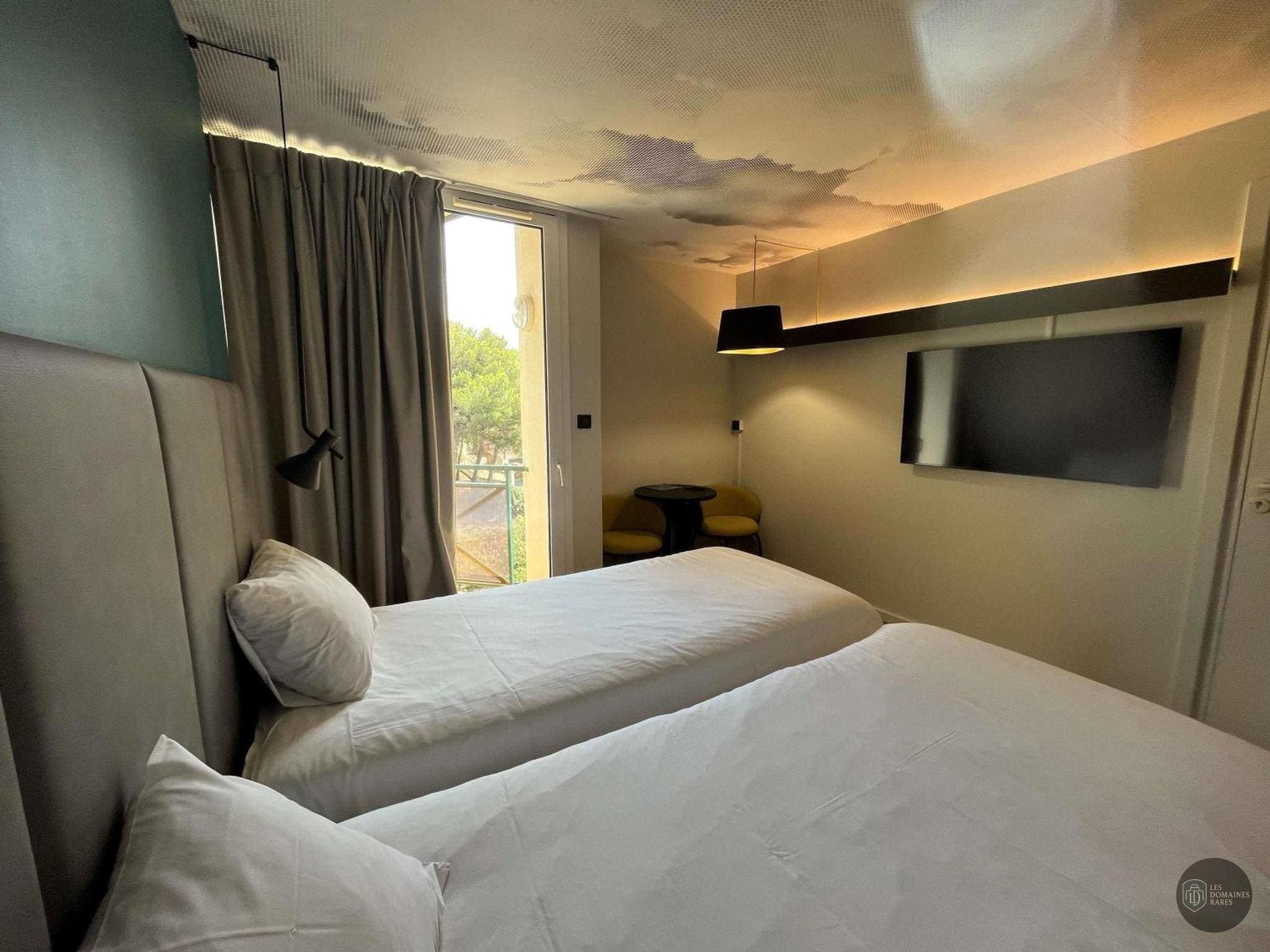 Chambre de l'hôtel Ibis Sete Balaruc Les Bains en Occitanie - séminaire hérault