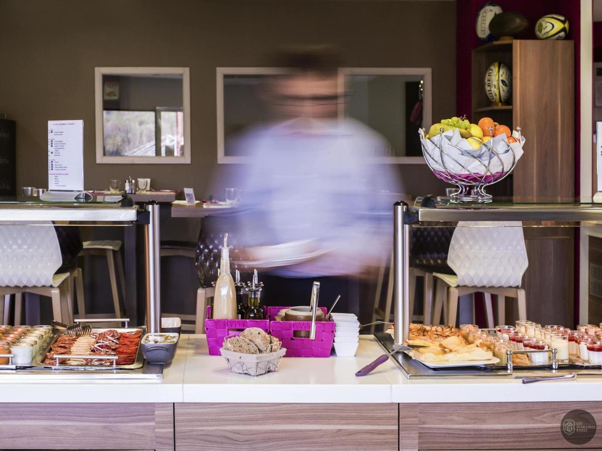 Ibis Styles Castres — Extérieur