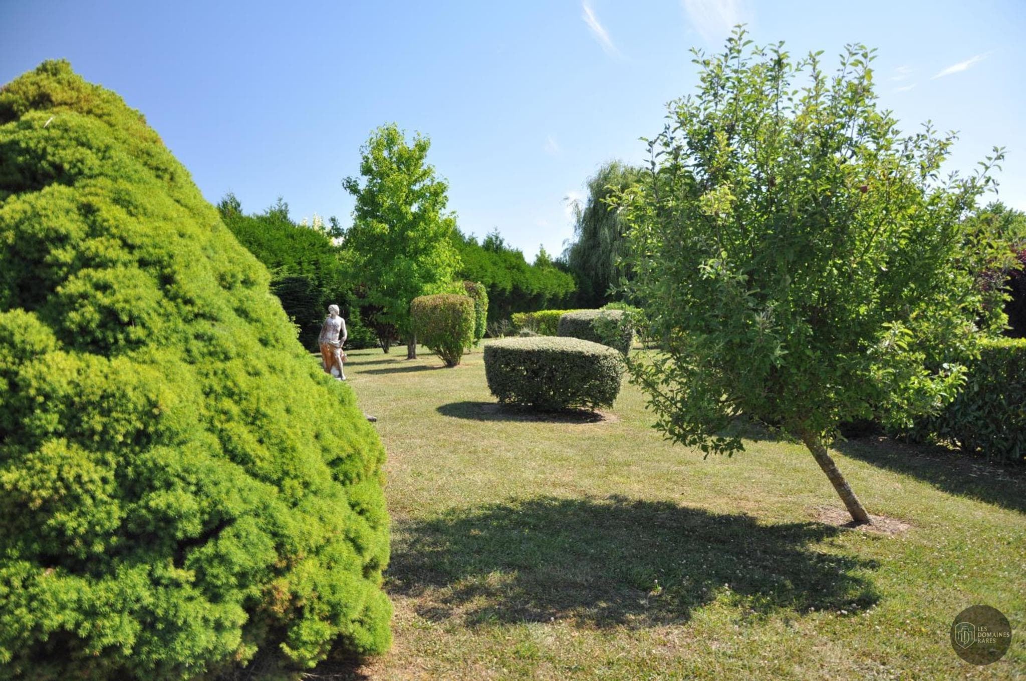Vue extérieure de l'hôtel Ibis Styles Gien à Gien en Centre-Val de Loire