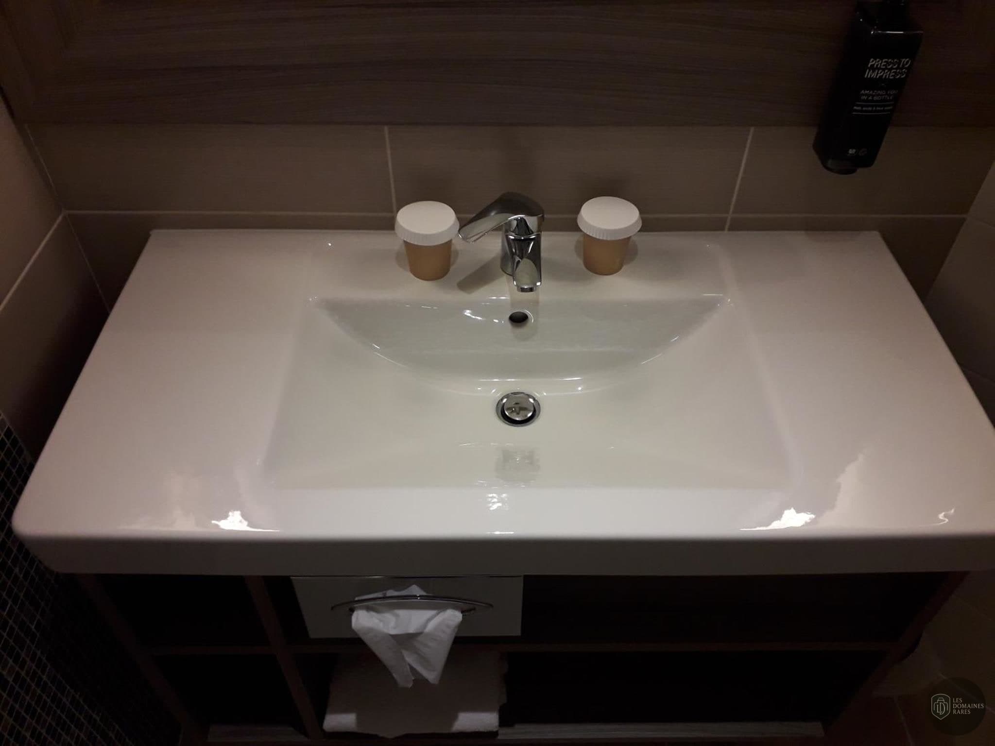 Vue extérieure de l'hôtel Ibis Styles Melun à Rubelles en Île-de-France