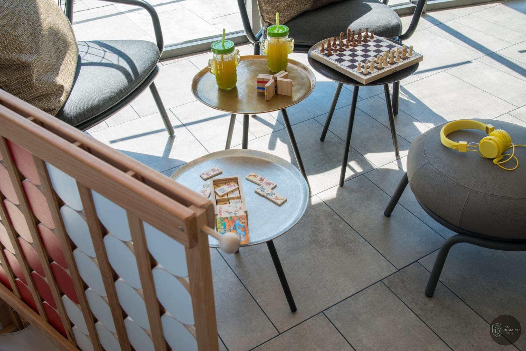 Vue extérieure du château Ibis Styles Pertuis à Pertuis en Provence-Alpes-Côte d'Azur