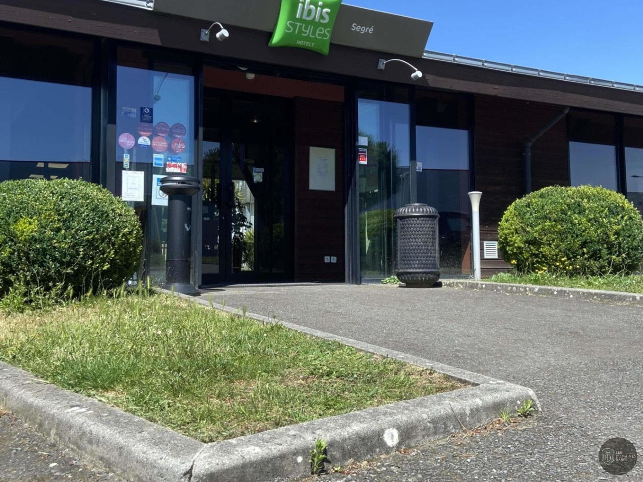 Vue extérieure de l'hôtel Ibis Styles Segre à Segré en Pays de la Loire