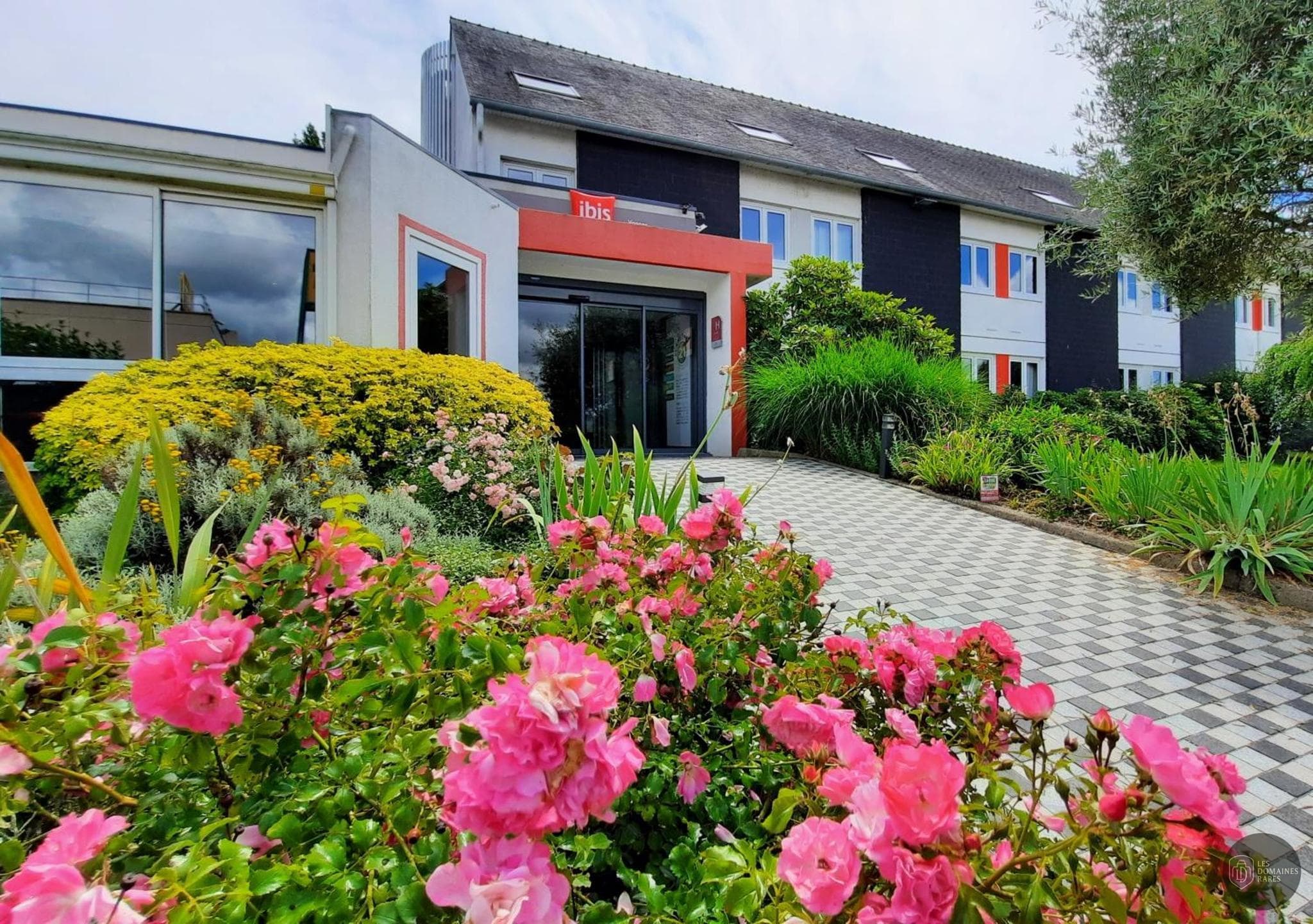 Vue extérieure de l'hôtel Ibis Vannes à Vannes en Bretagne