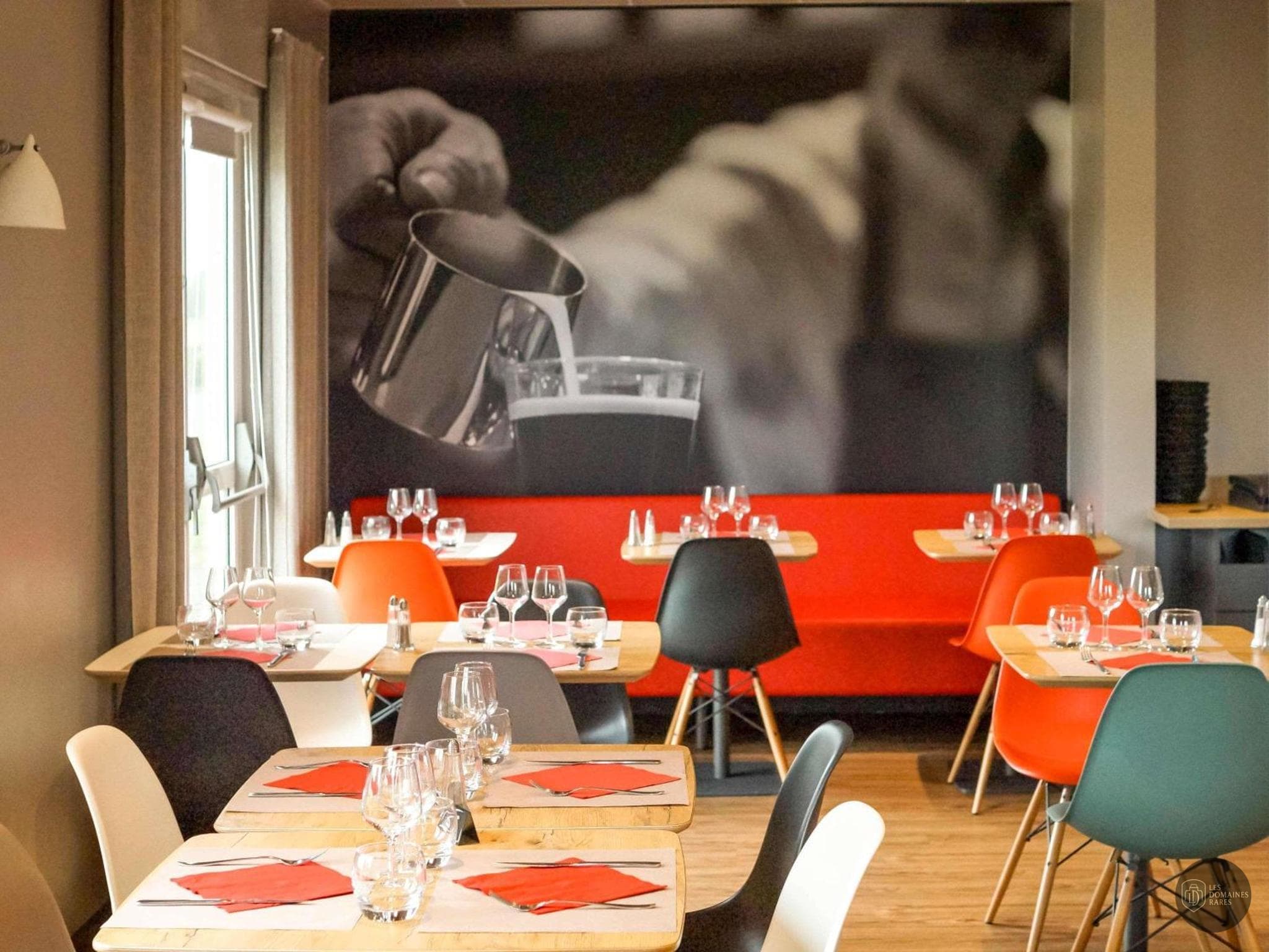 Espace intérieur de l'hôtel Ibis Vesoul en Bourgogne-Franche-Comté