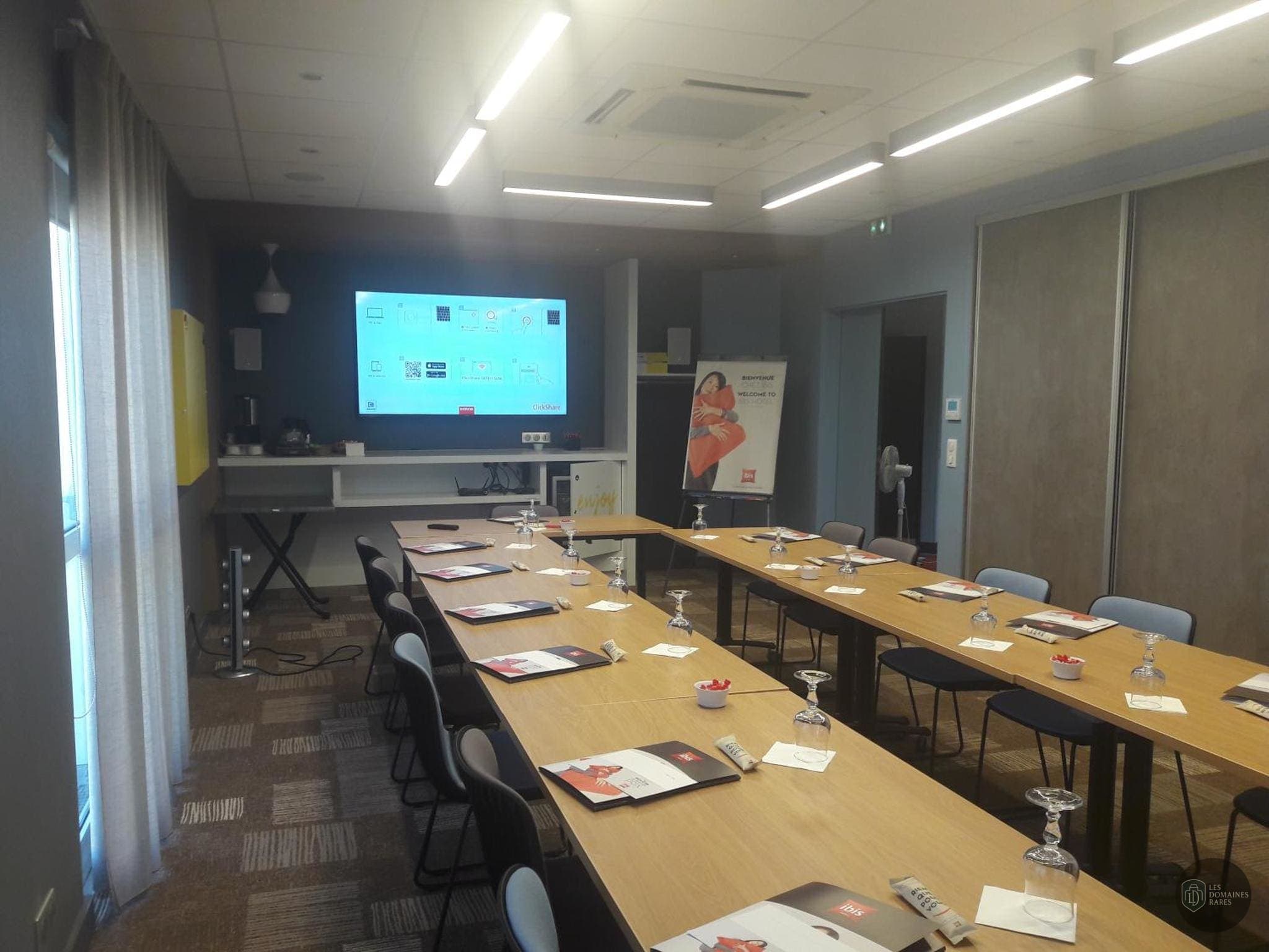 Salle de réunion 2 de l'hôtel Ibis Vesoul en Bourgogne-Franche-Comté
