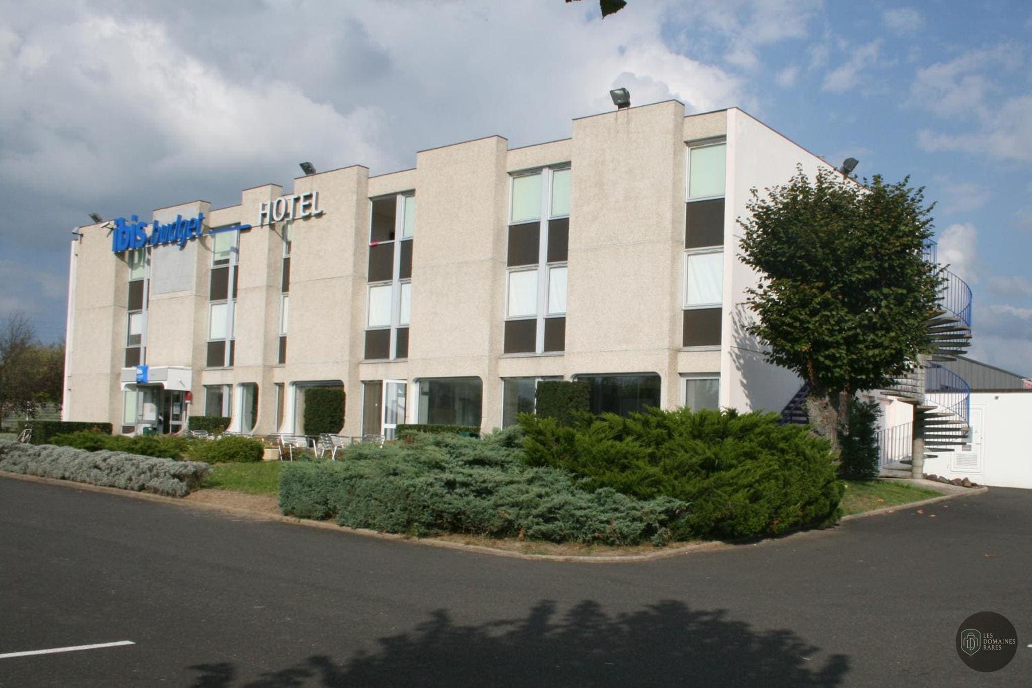 Vue de l'hôtel Ibis budget Thiers à Thiers en Auvergne-Rhône-Alpes