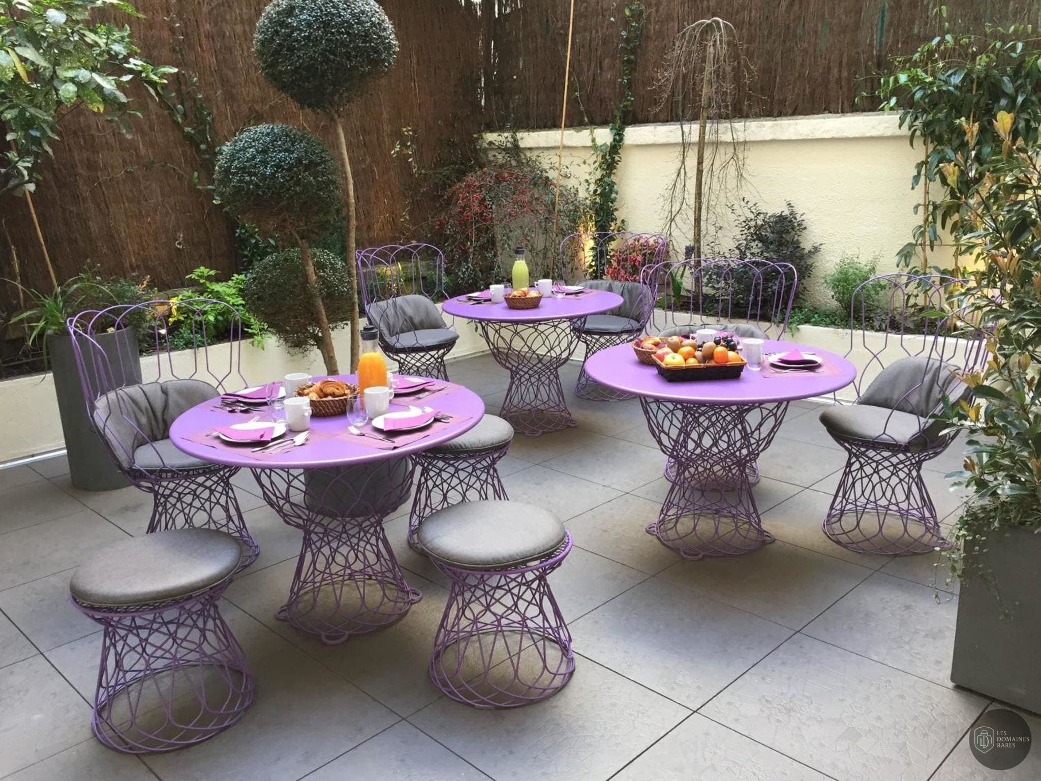 Vue extérieure de l'hôtel Idol Hôtel à Paris en Île-de-France