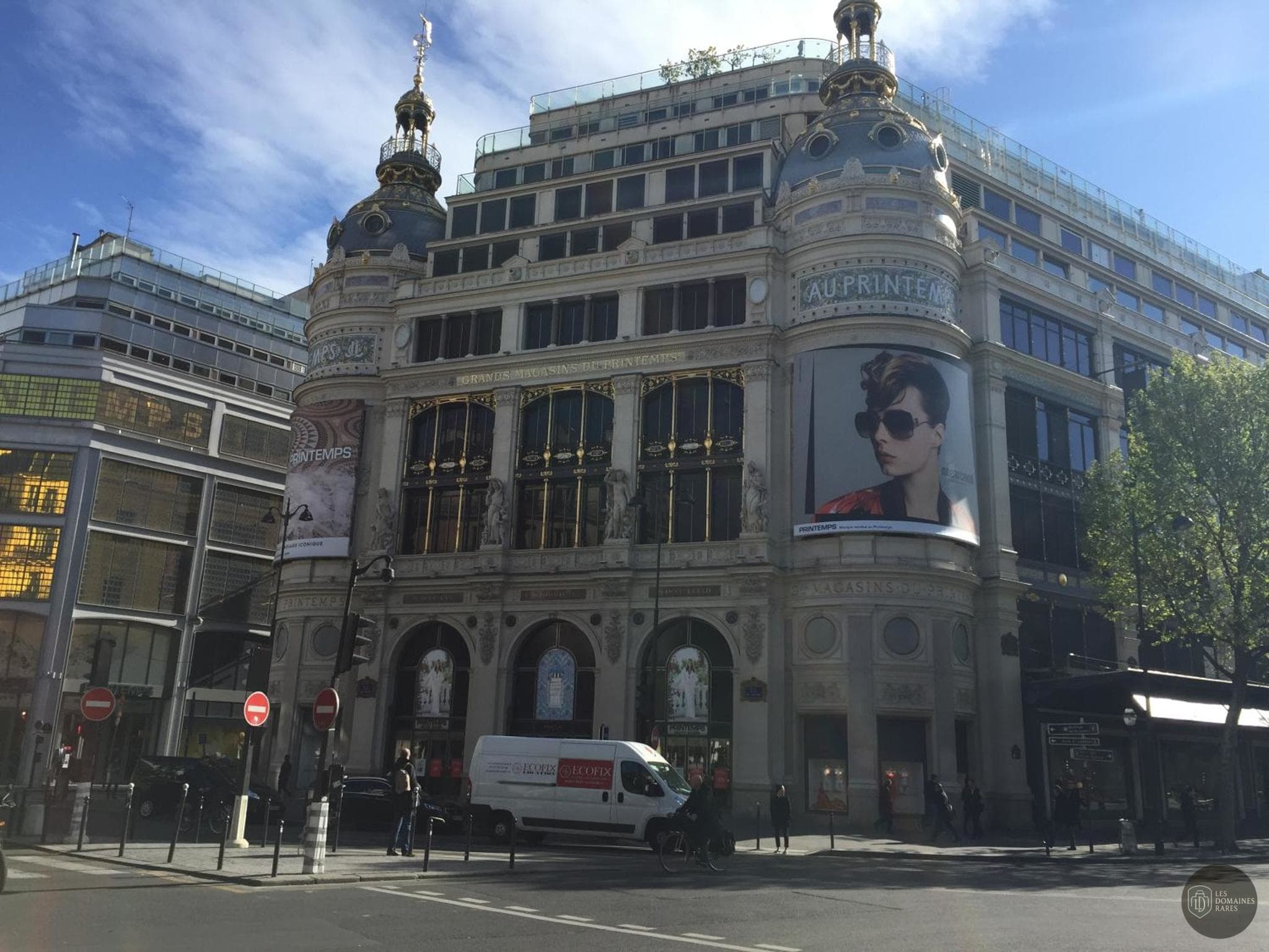 Vue extérieure de l'hôtel Idol Hôtel à Paris en Île-de-France
