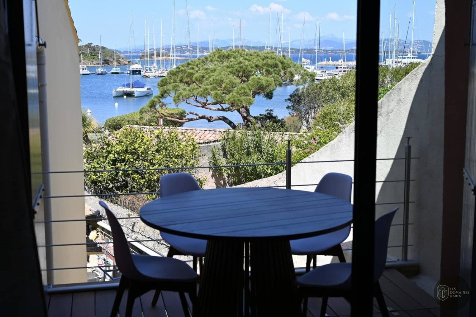 Vue extérieure de la villa Igesa Porquerolles à Ile en Provence-Alpes-Côte d'Azur