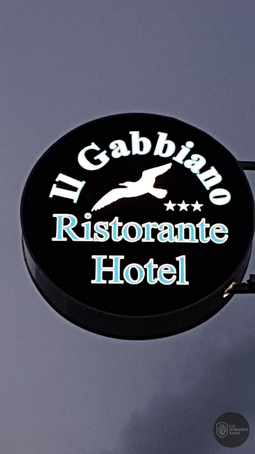 Vue extérieure de l'hôtel Il Ristorante à Mérignac en Nouvelle-Aquitaine