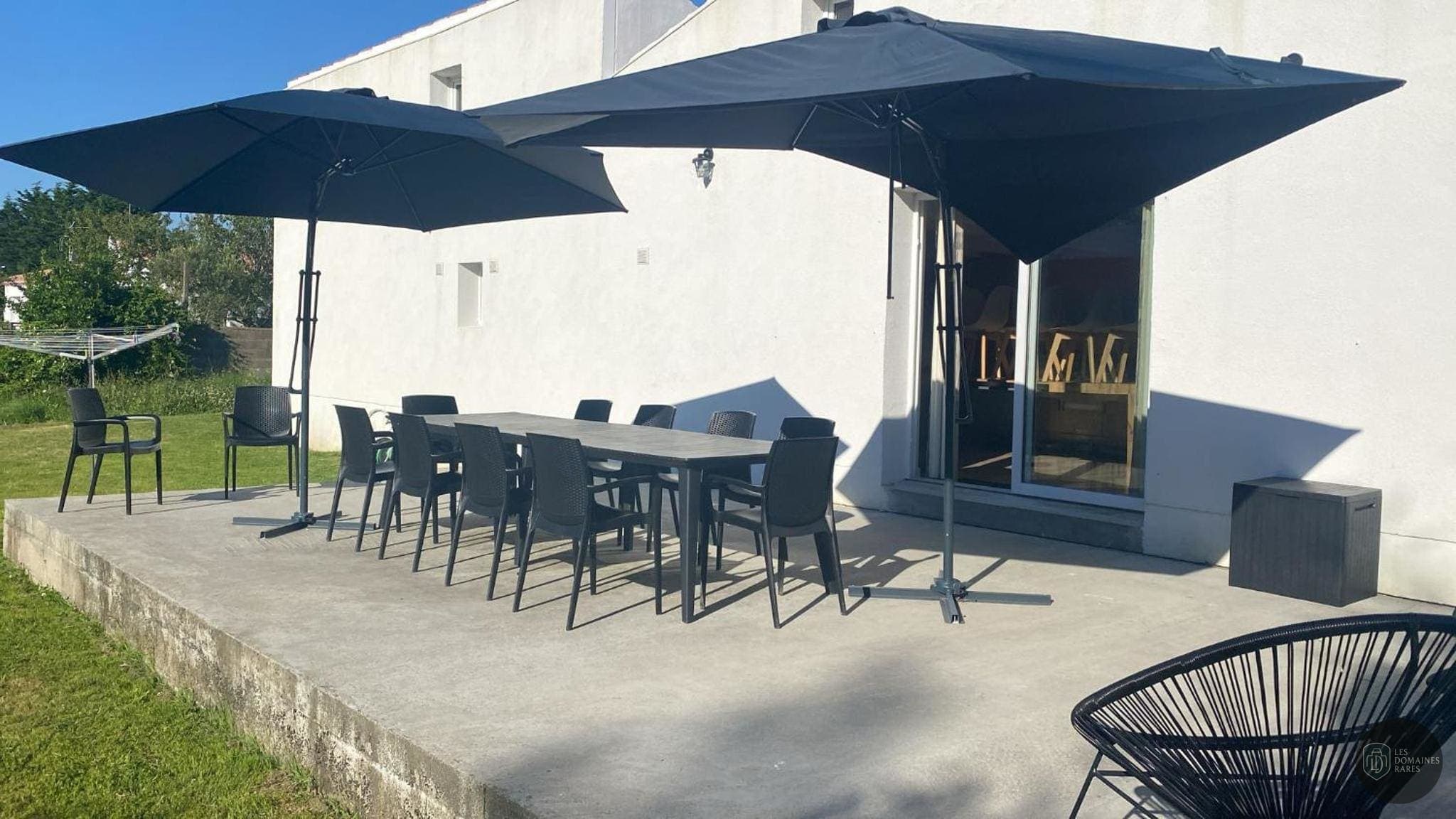 Ilo Café — Extérieur