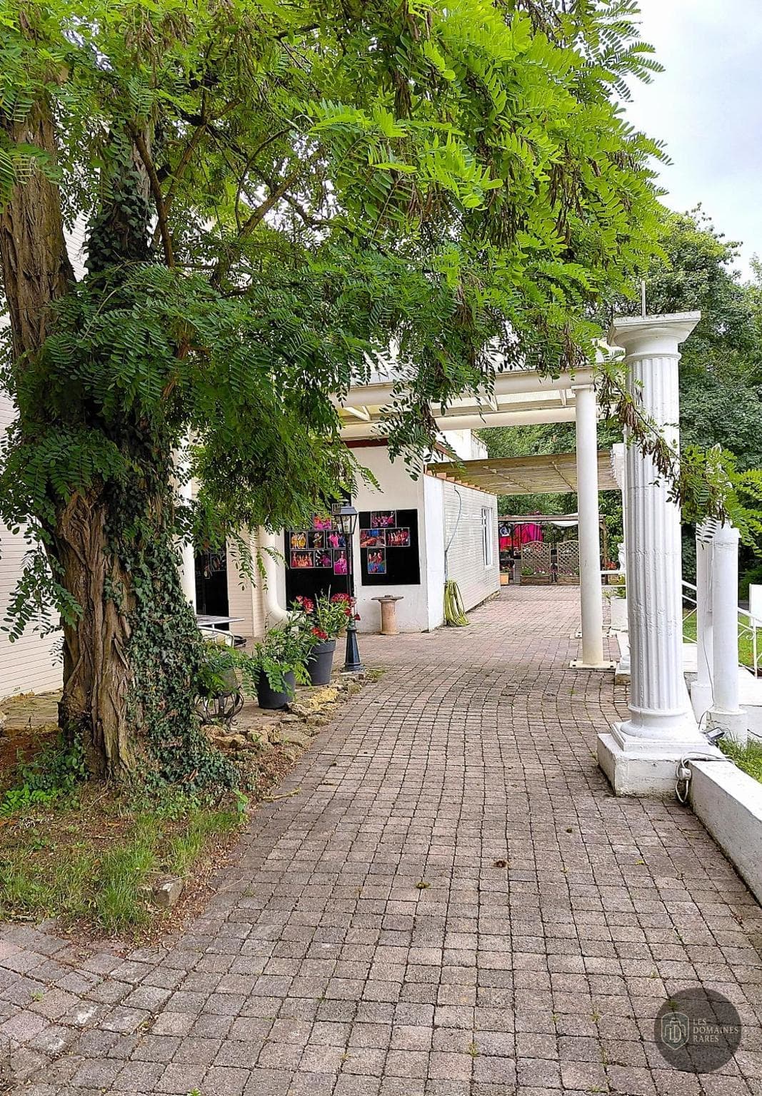 Vue extérieure du lieu Iloa à Dommartemont en Grand Est