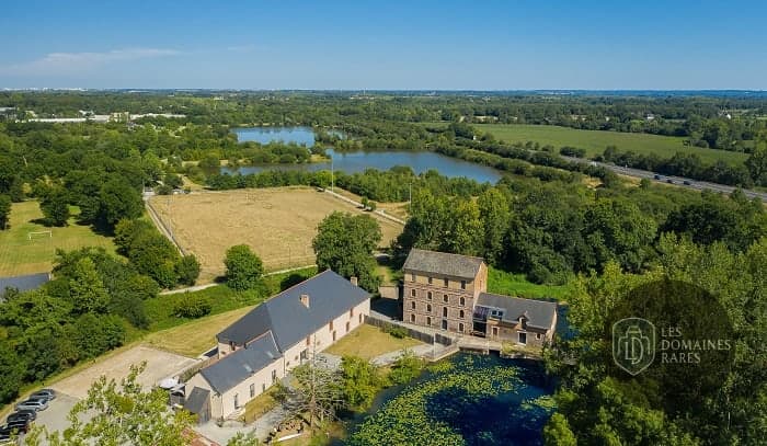 Vue extérieure du moulin Ilot du Moulin en Bretagne