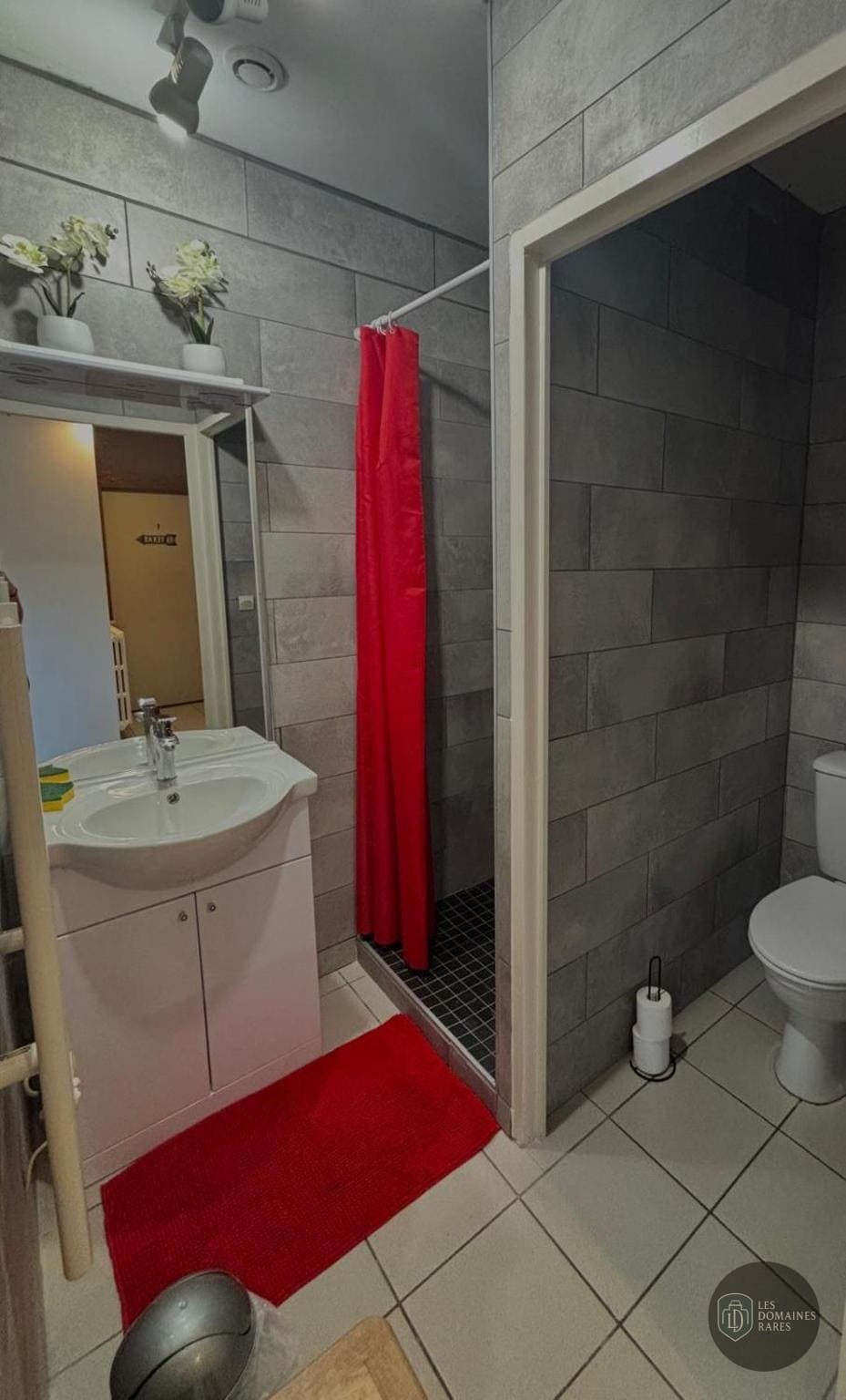 Salle de bain du lieu Indian Saloon à Riom en Auvergne-Rhône-Alpes