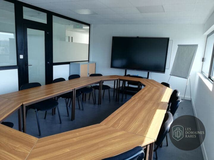 Salle de réunion 5 du lieu Kikbox à Niort en Nouvelle-Aquitaine