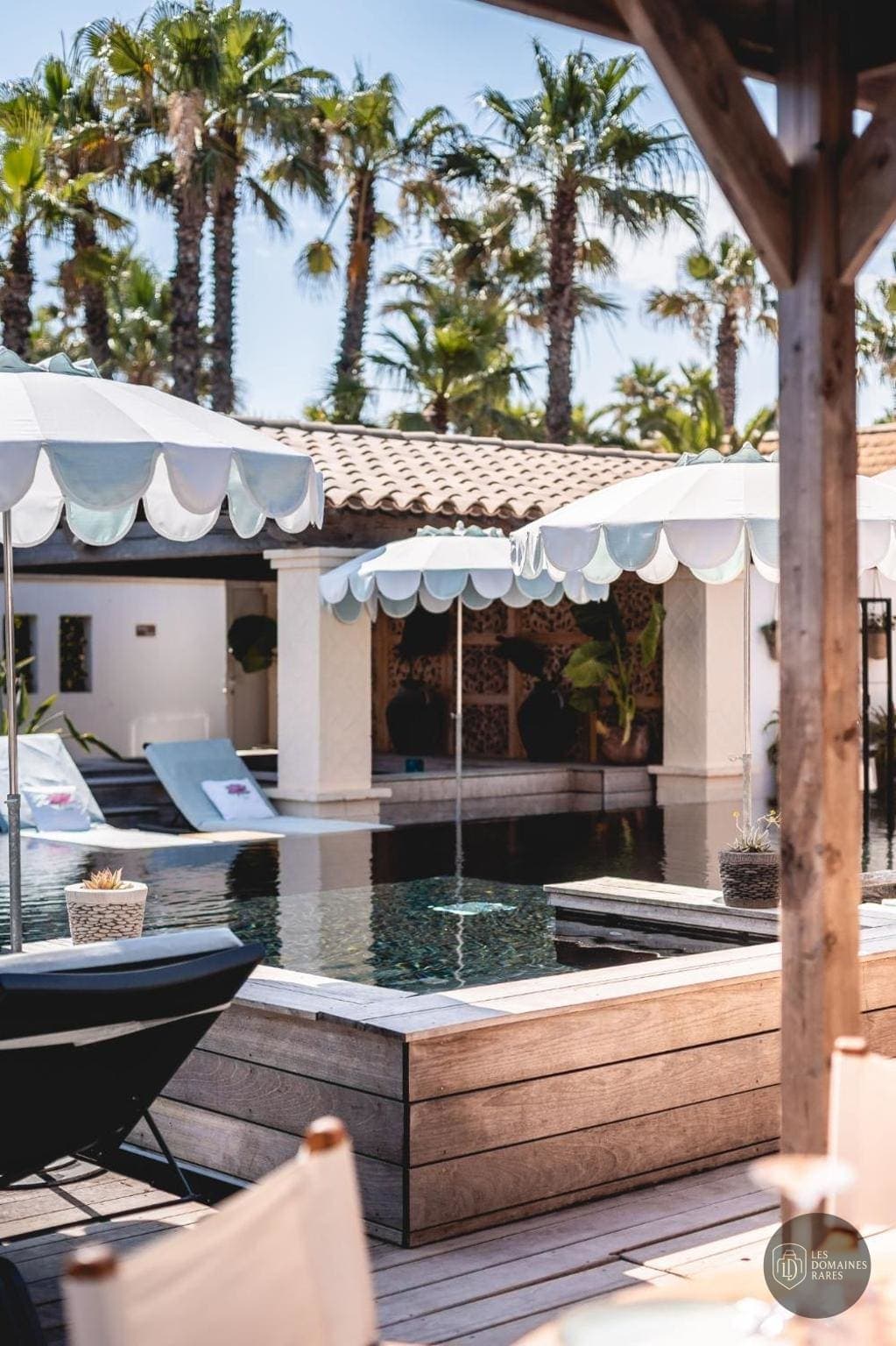 Piscine et activités du resort Kon Tiki à Ramatuelle en Provence-Alpes-Côte d'Azur