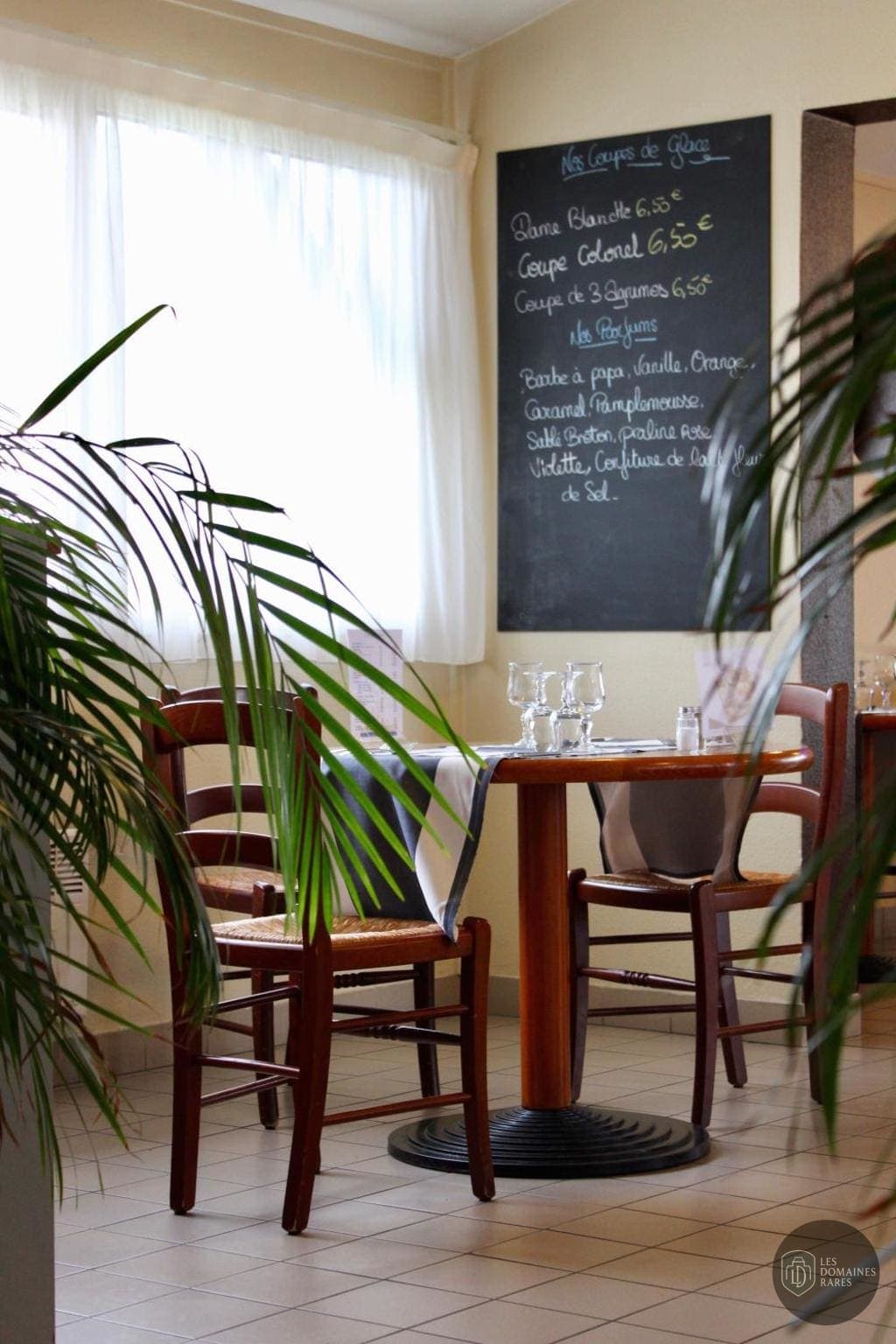 Vue extérieure de l'hôtel Kyriad Bourges Sud à Bourges en Centre-Val de Loire