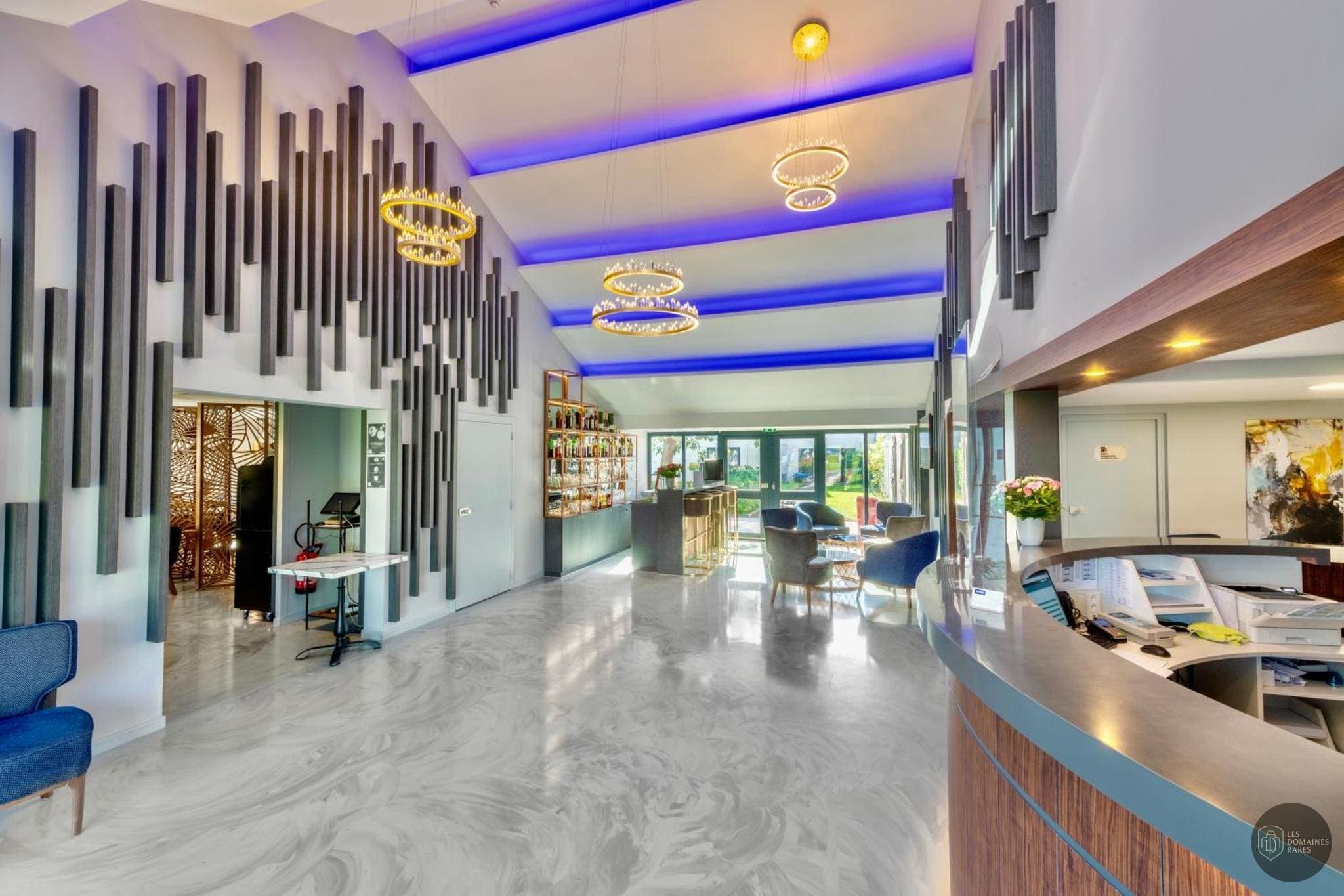 Espace intérieur de l'hôtel Kyriad Meaux à Meaux en Île-de-France