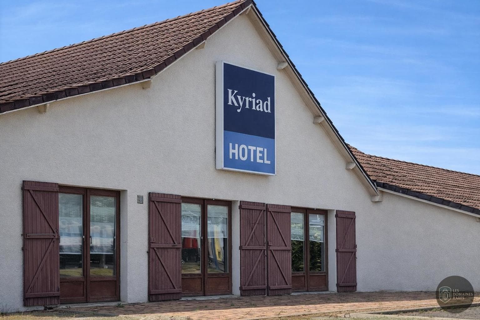 Vue extérieure de l'hôtel Kyriad Montargis à Amilly en Centre-Val de Loire