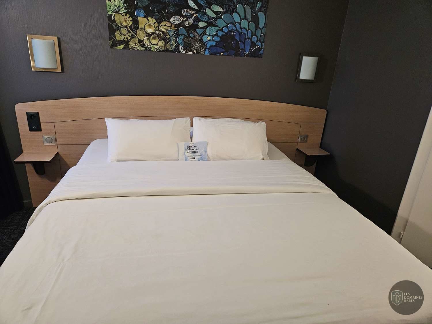 Chambre double avec grand lit