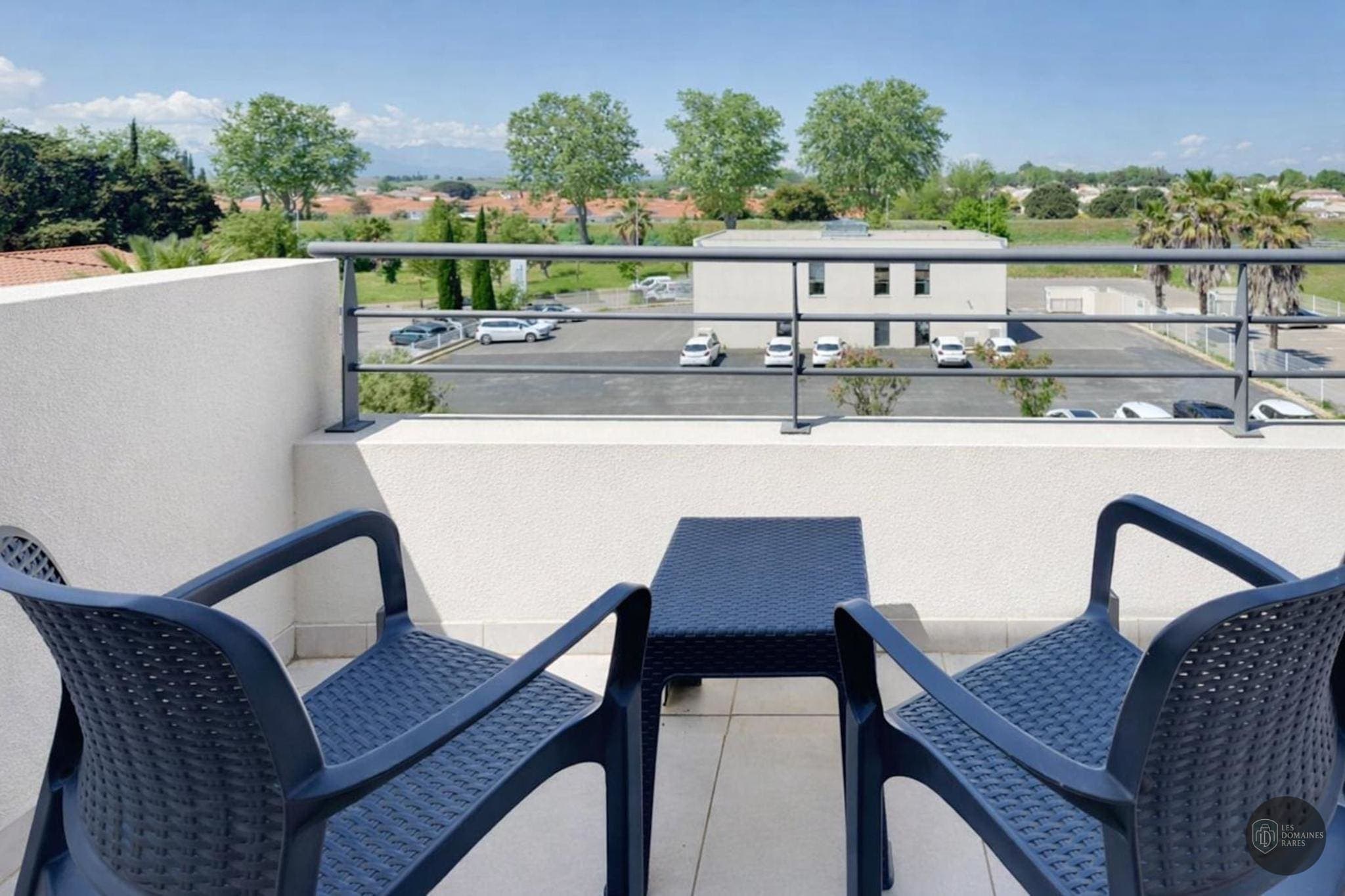 Vue extérieure de l'hôtel Kyriad Perpignan Sud à Perpignan en Occitanie