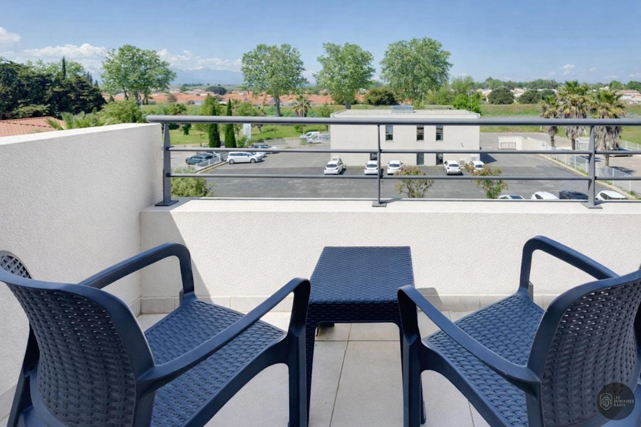 Vue extérieure de l'hôtel Kyriad Perpignan Sud à Perpignan en Occitanie