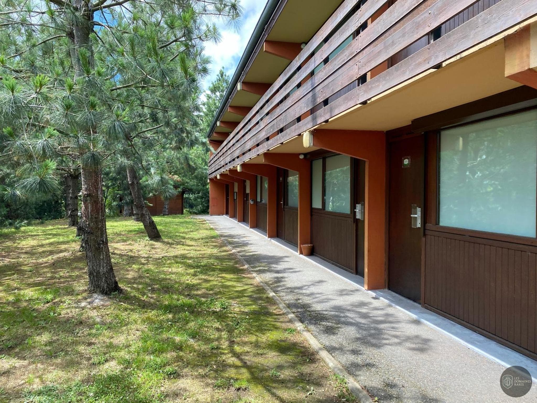 Kyriad Roanne Direct — Extérieur