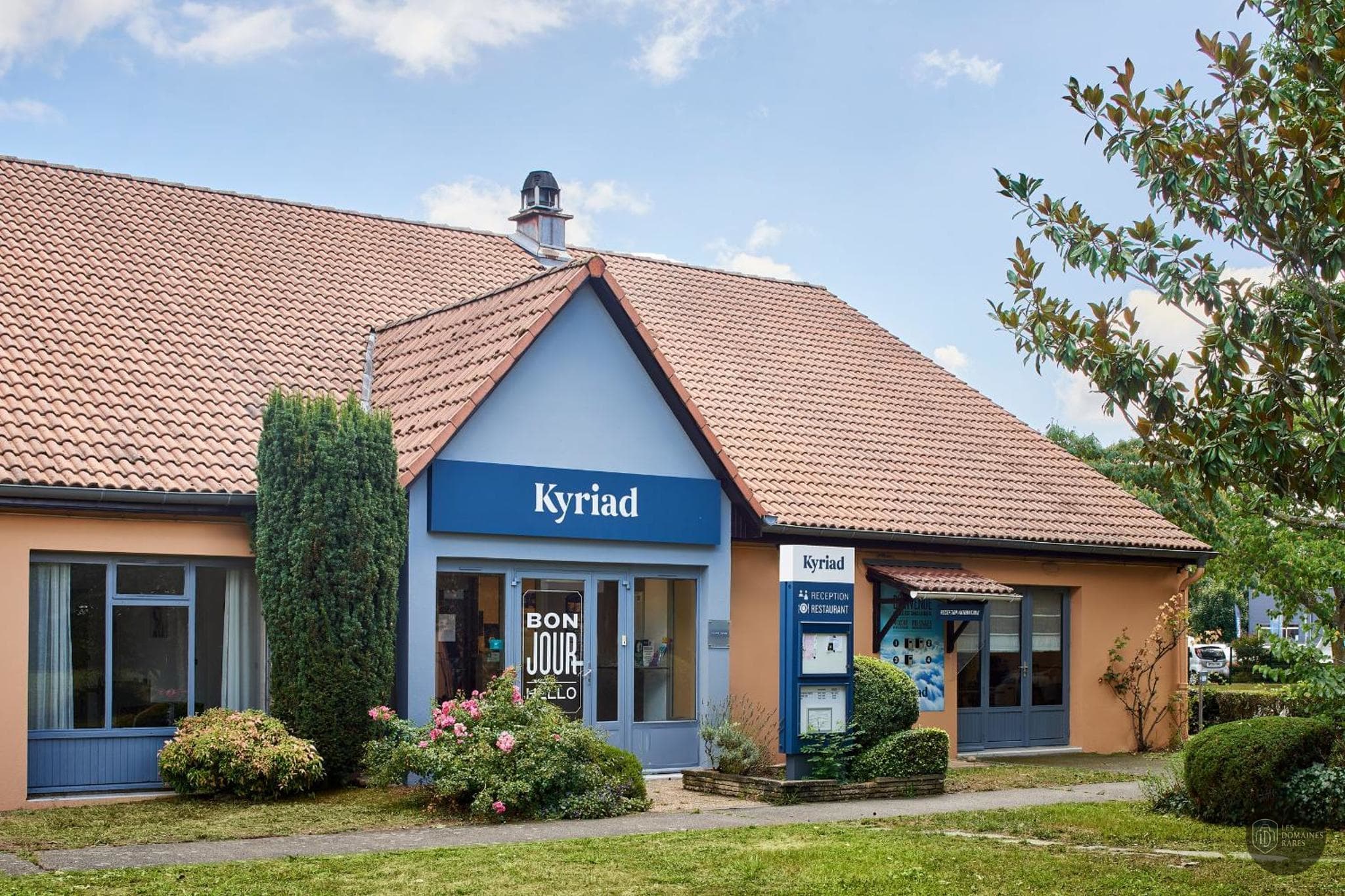 Vue de l'hôtel Kyriad Tarbes Bastillac à Tarbes en Occitanie