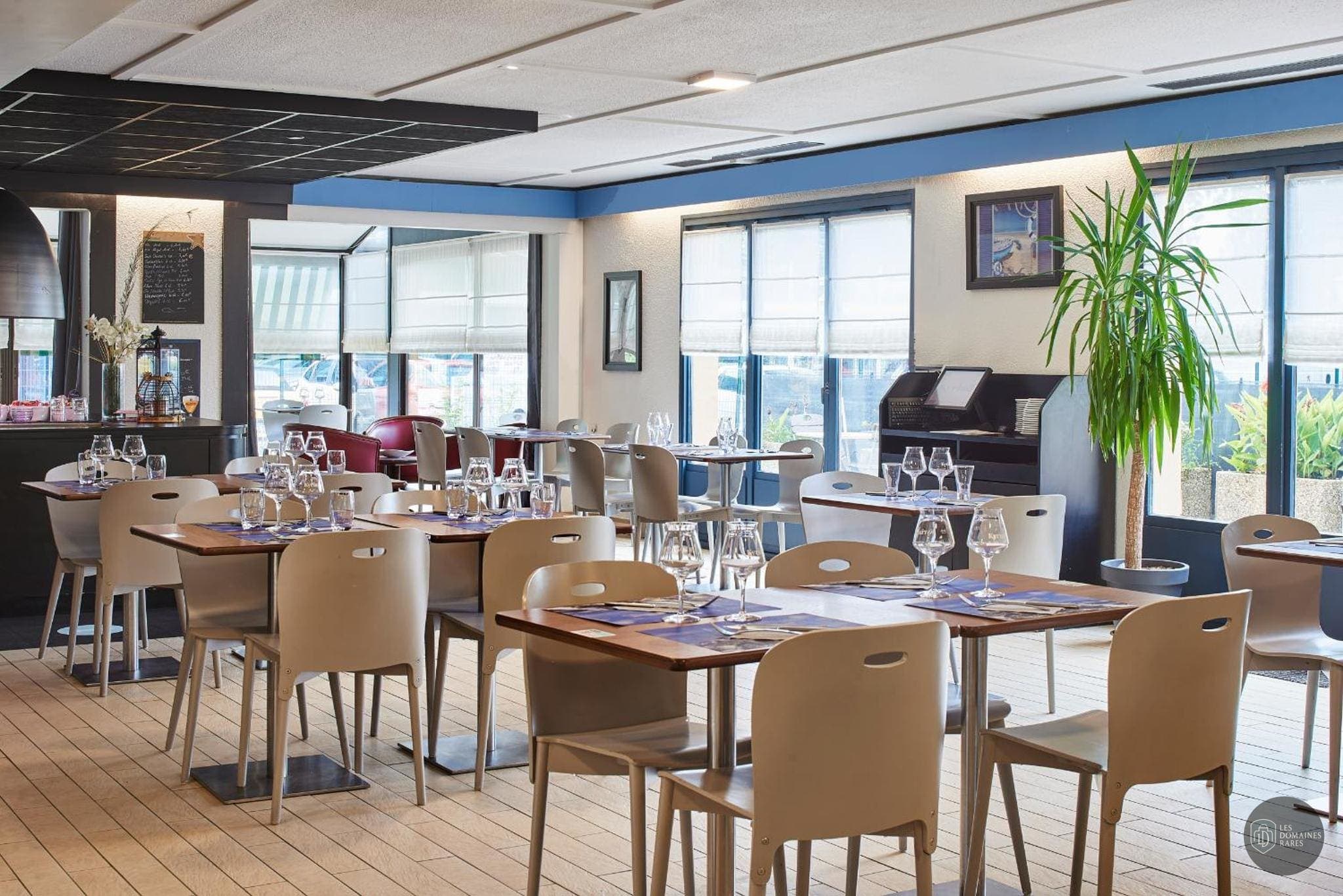 Restaurant de l'hôtel Kyriad Tarbes Bastillac à Tarbes en Occitanie - séminaire hautes-pyrénées