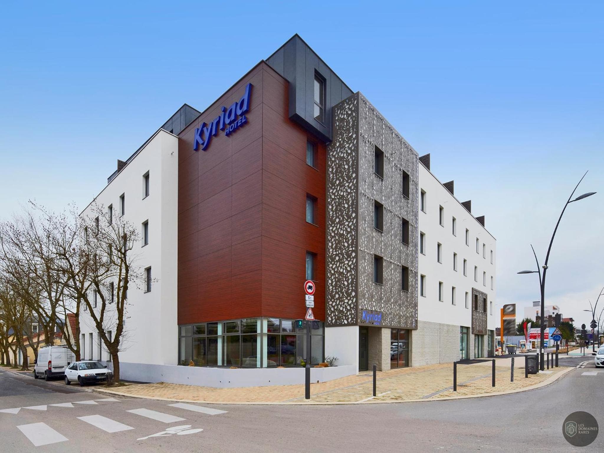 Vue extérieure de l'hôtel Kyriad Troyes Centre à Troyes en Grand Est