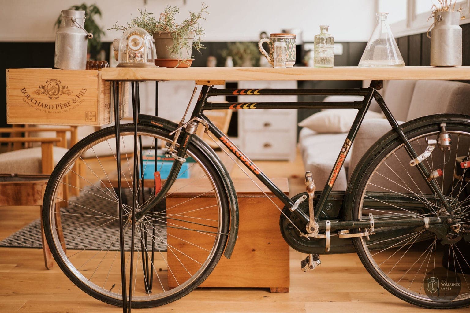 Décoration intérieure : vélo recyclé en table